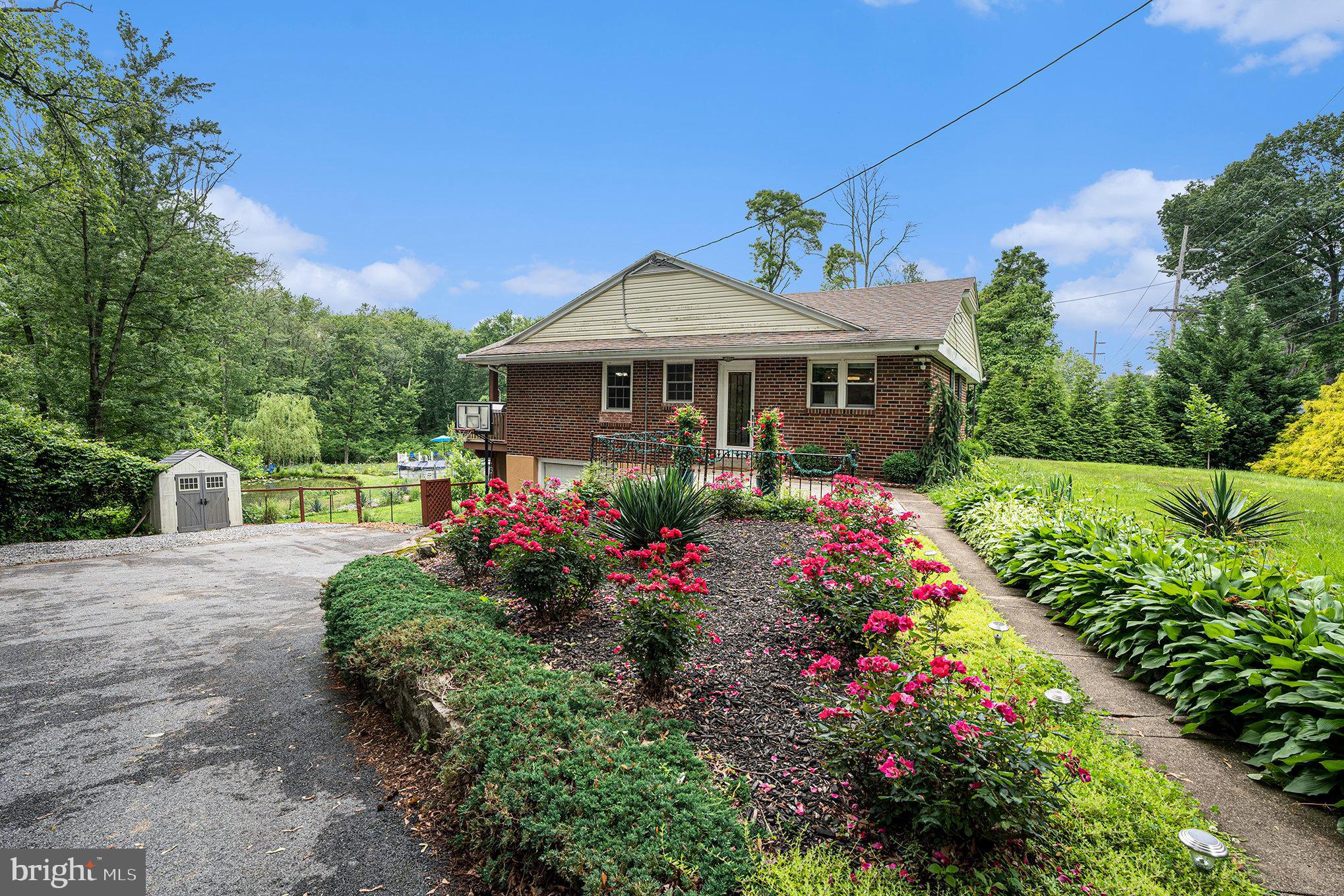 628 N MIDDLETOWN ROAD