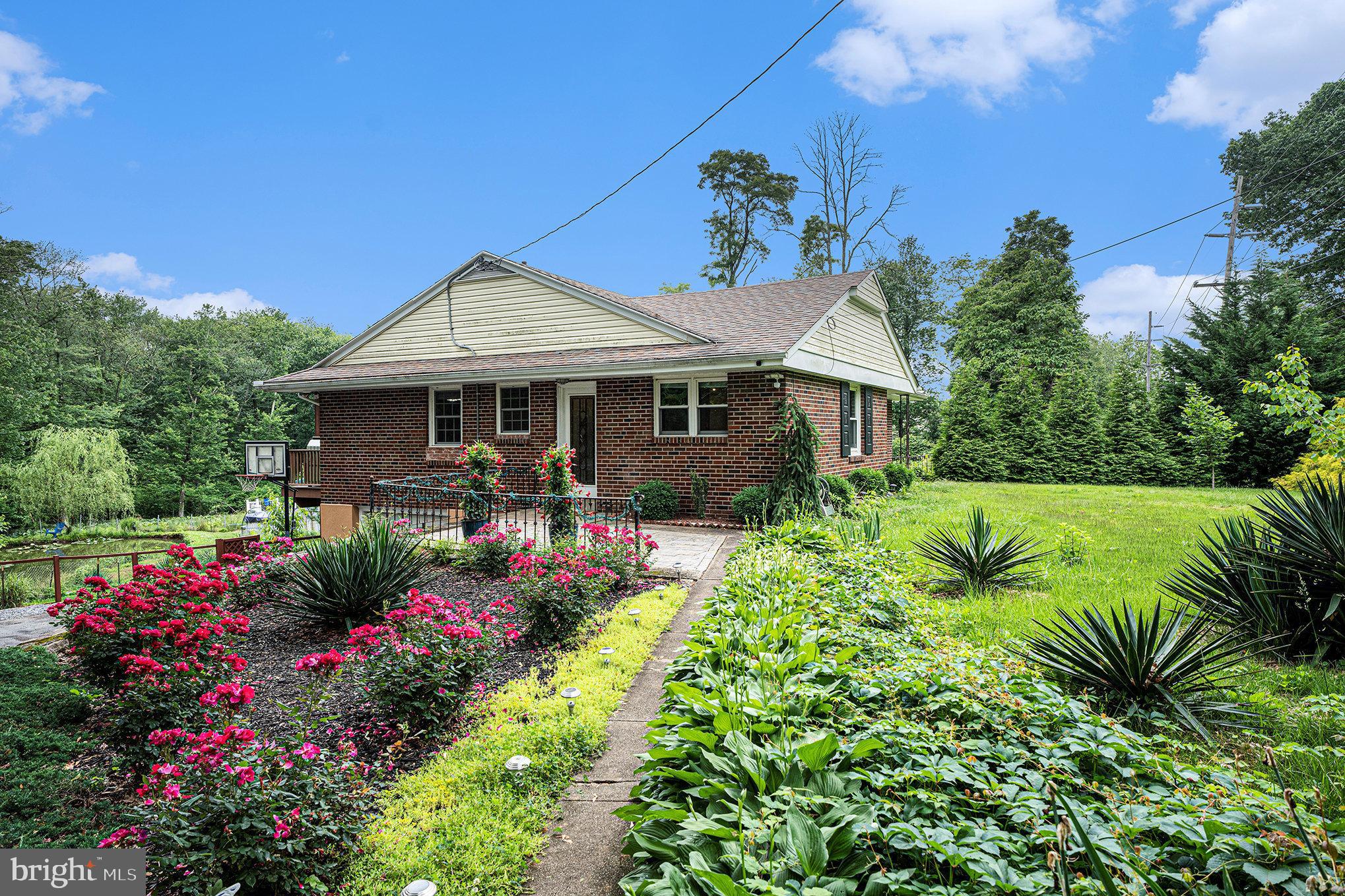 628 N MIDDLETOWN ROAD