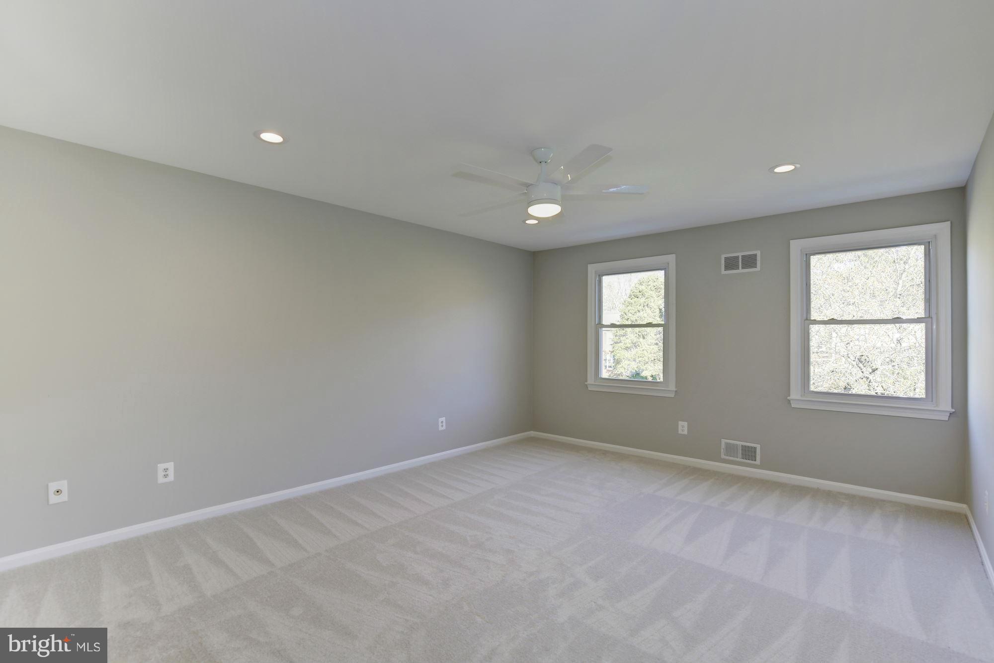 NORBECK ESTATES - Residential