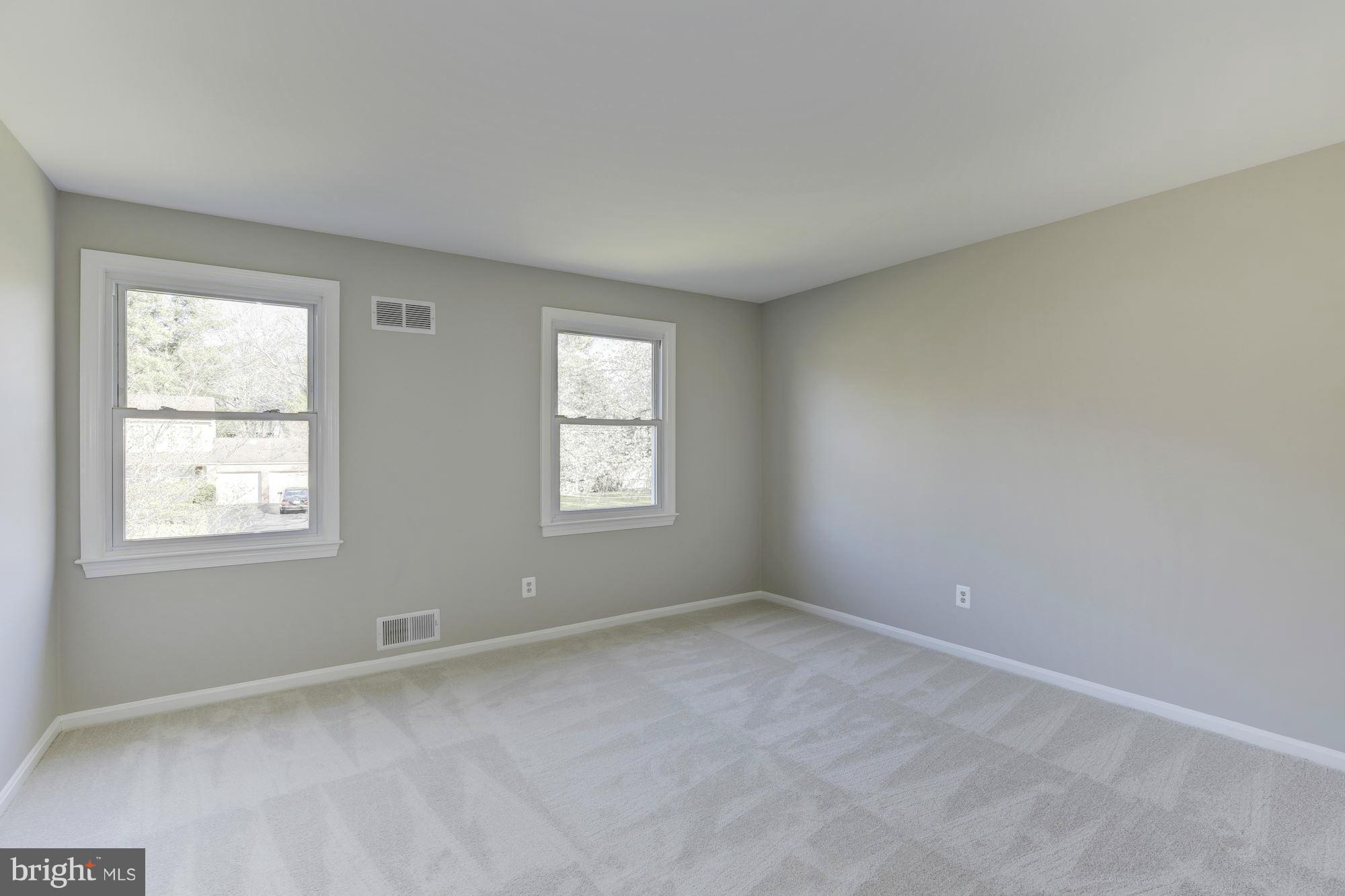 NORBECK ESTATES - Residential