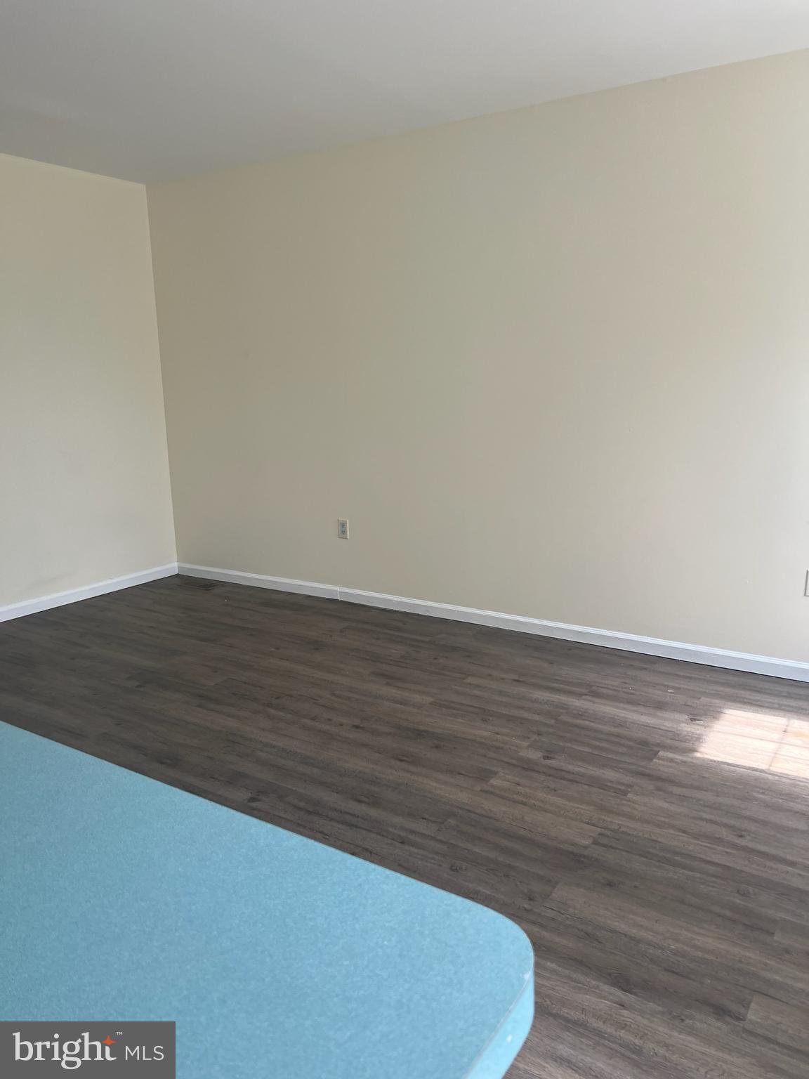 MILFORD GLEN - Residential