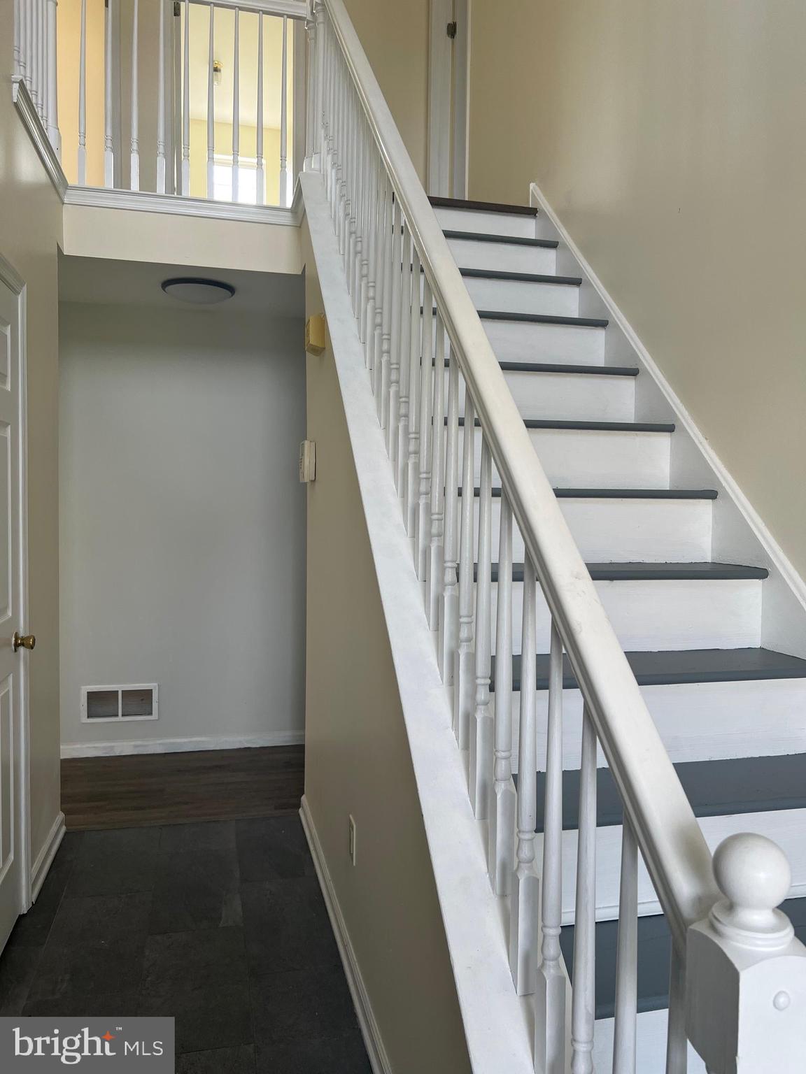 MILFORD GLEN - Residential