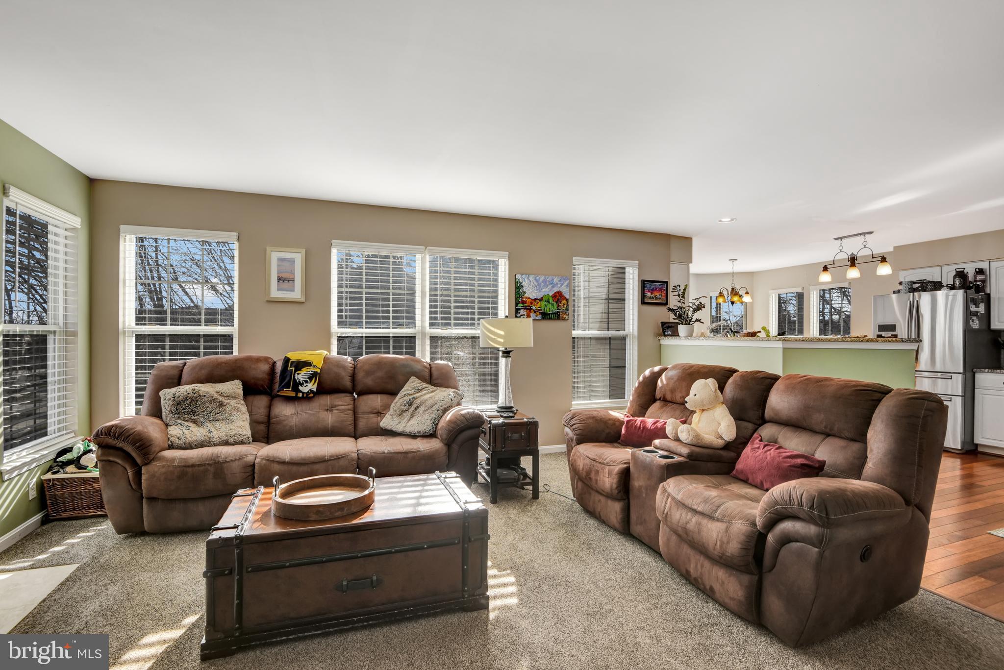 LYNDWOOD MANOR - Residential