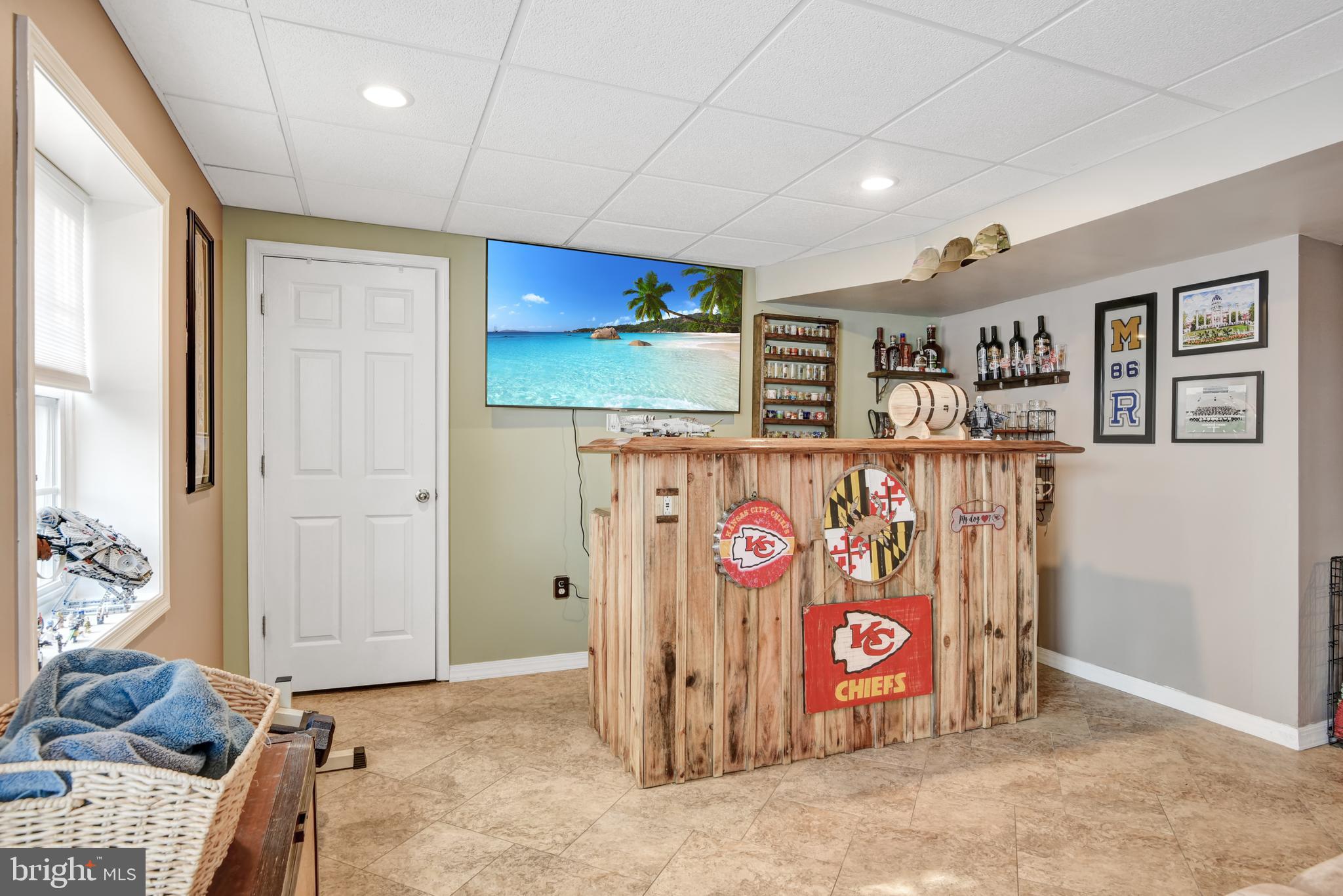 LYNDWOOD MANOR - Residential