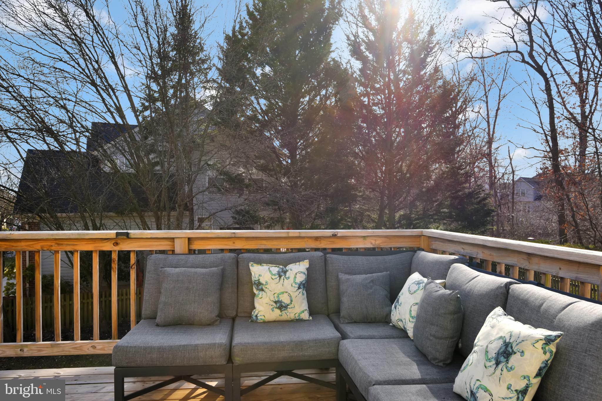 LYNDWOOD MANOR - Residential