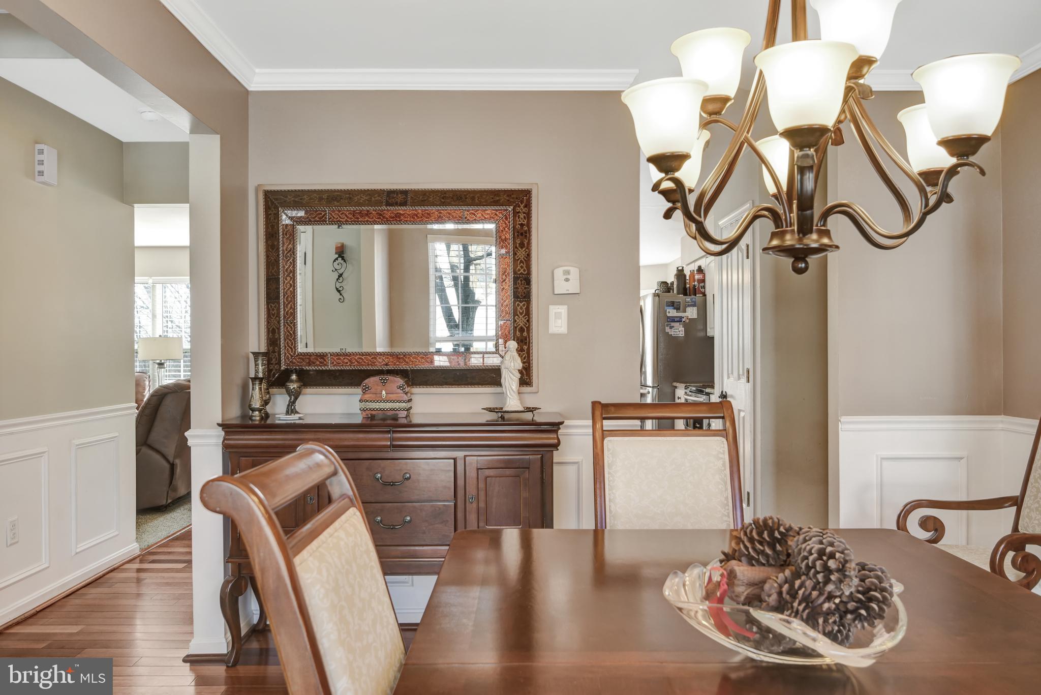 LYNDWOOD MANOR - Residential