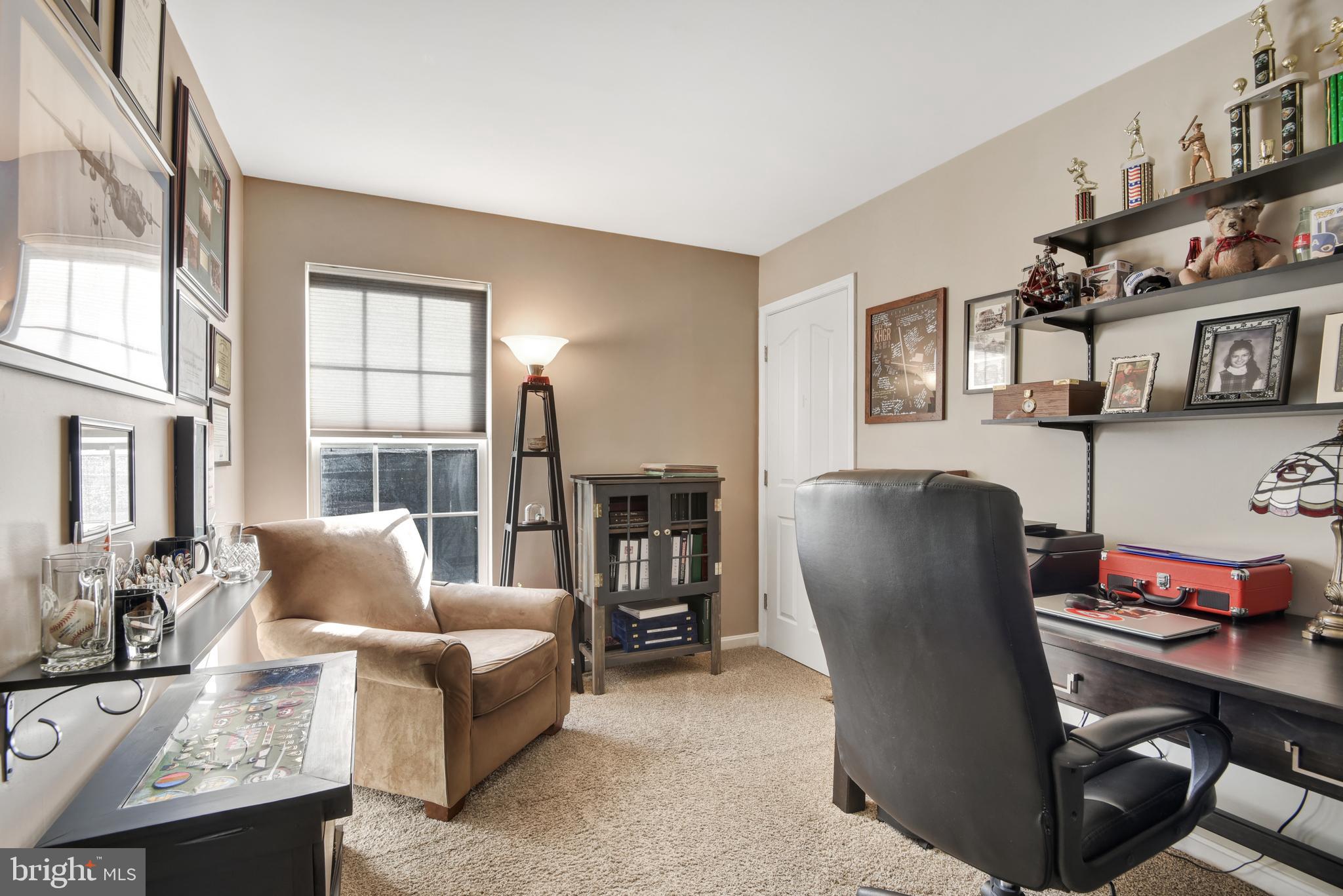 LYNDWOOD MANOR - Residential