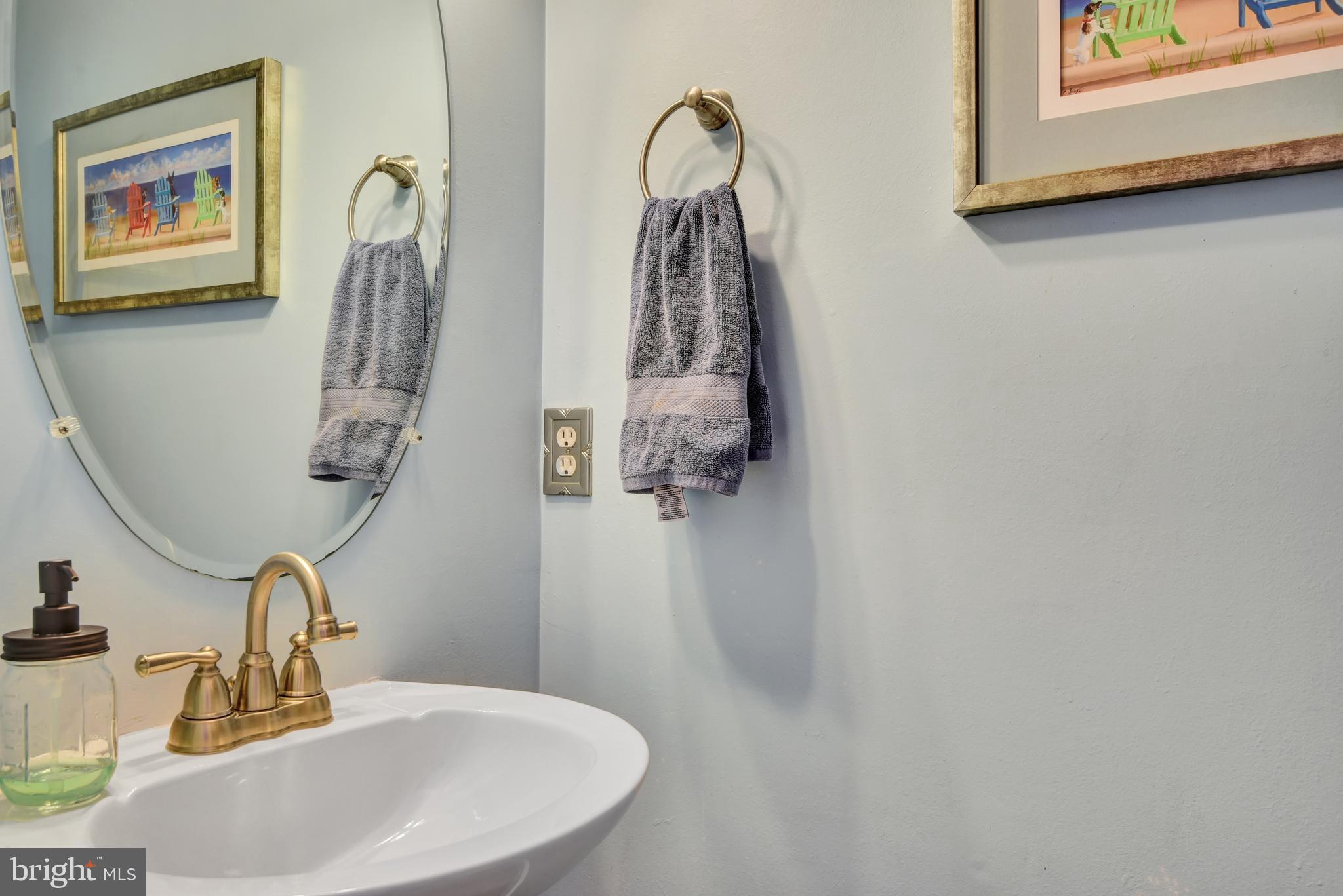 LYNDWOOD MANOR - Residential