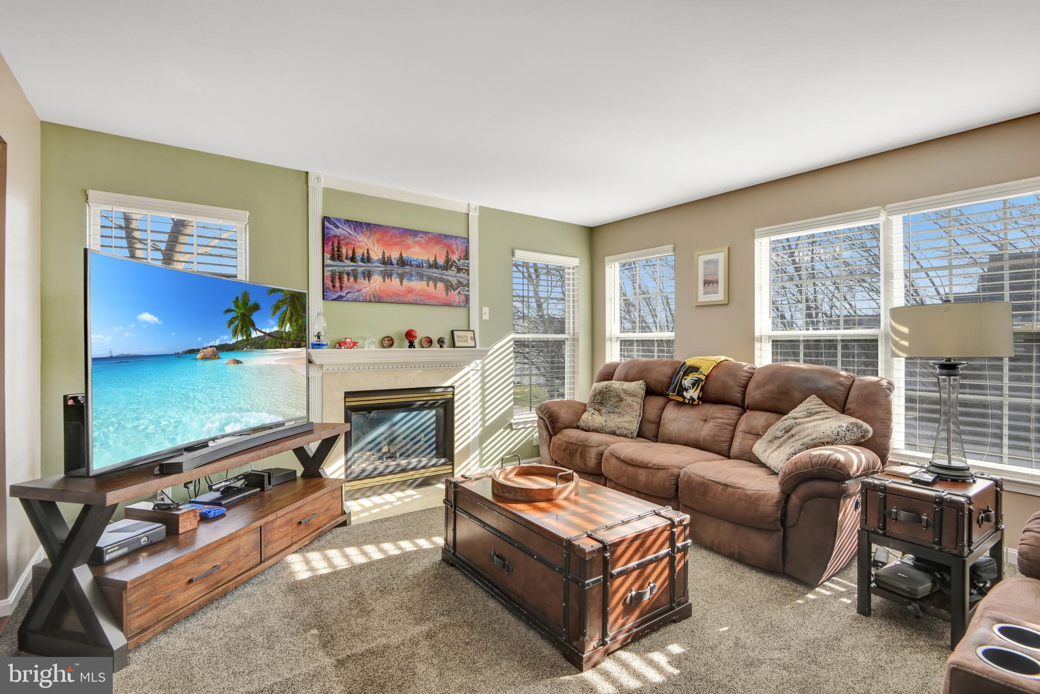 LYNDWOOD MANOR - Residential