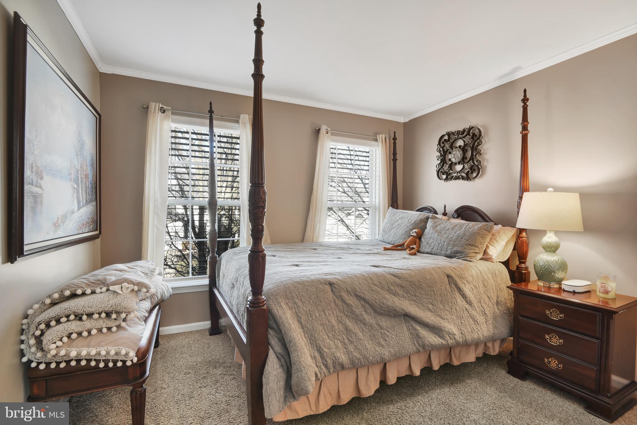 LYNDWOOD MANOR - Residential