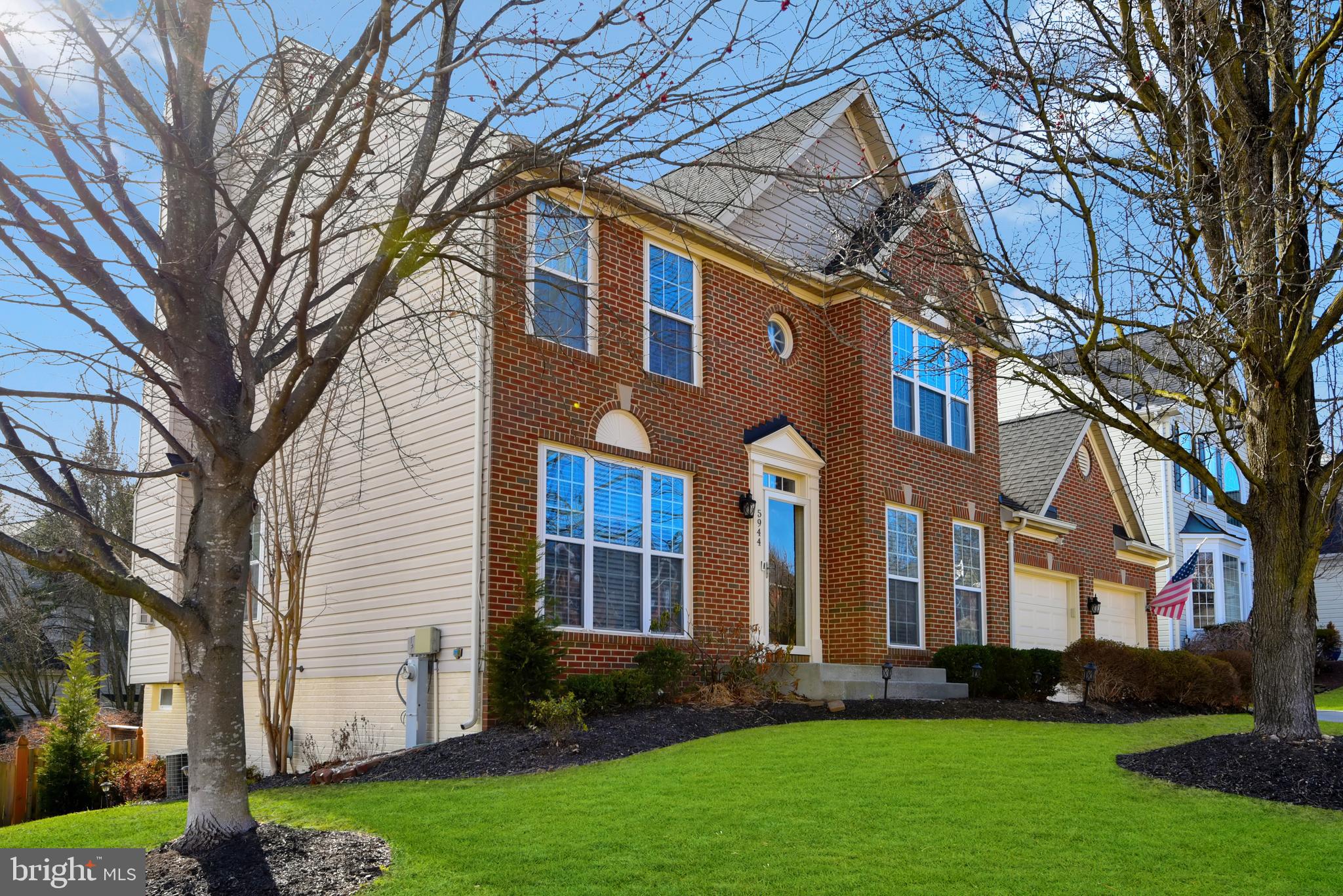 LYNDWOOD MANOR - Residential