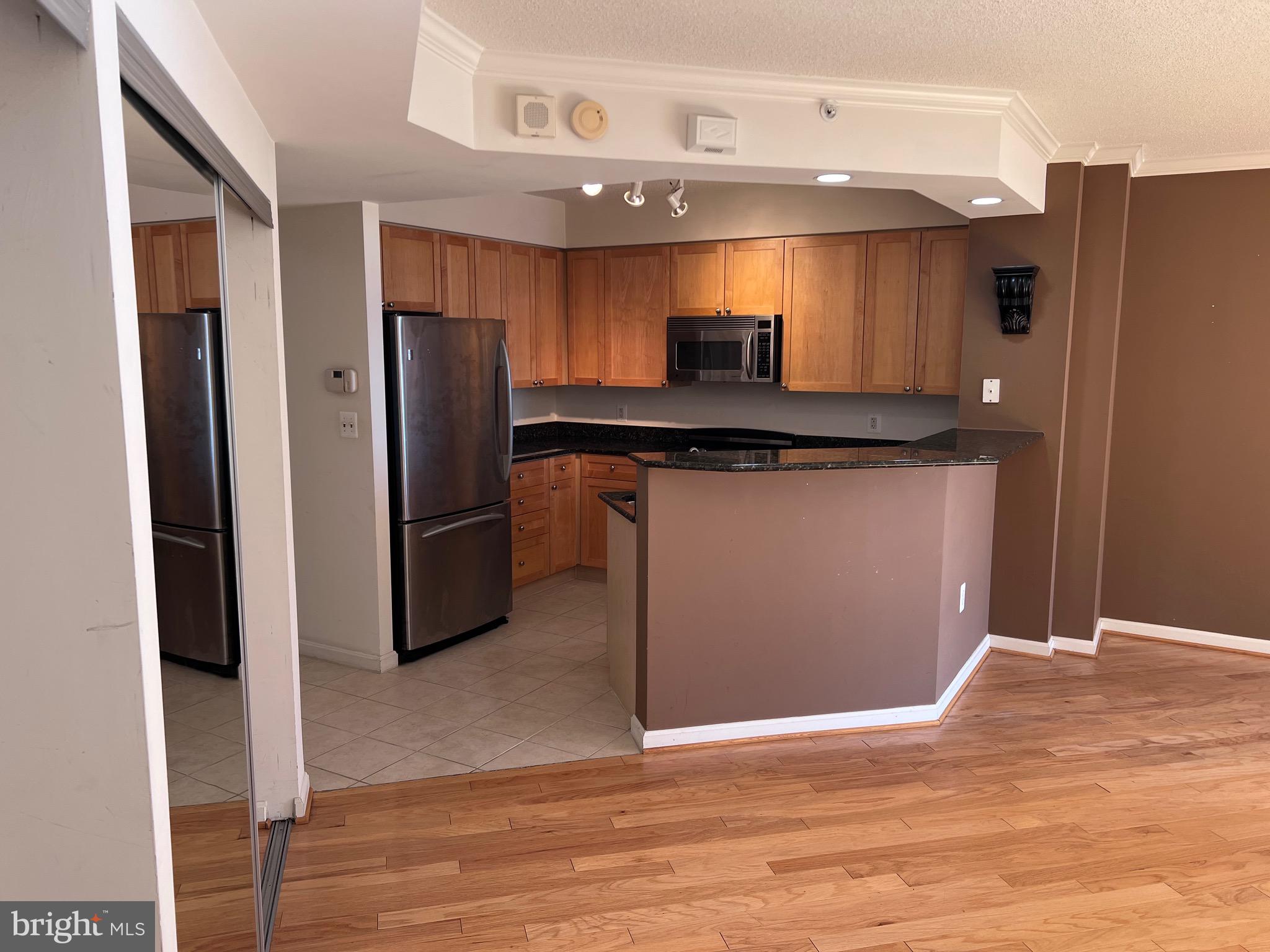 NORTHAMPTON PLACE - Residential Lease