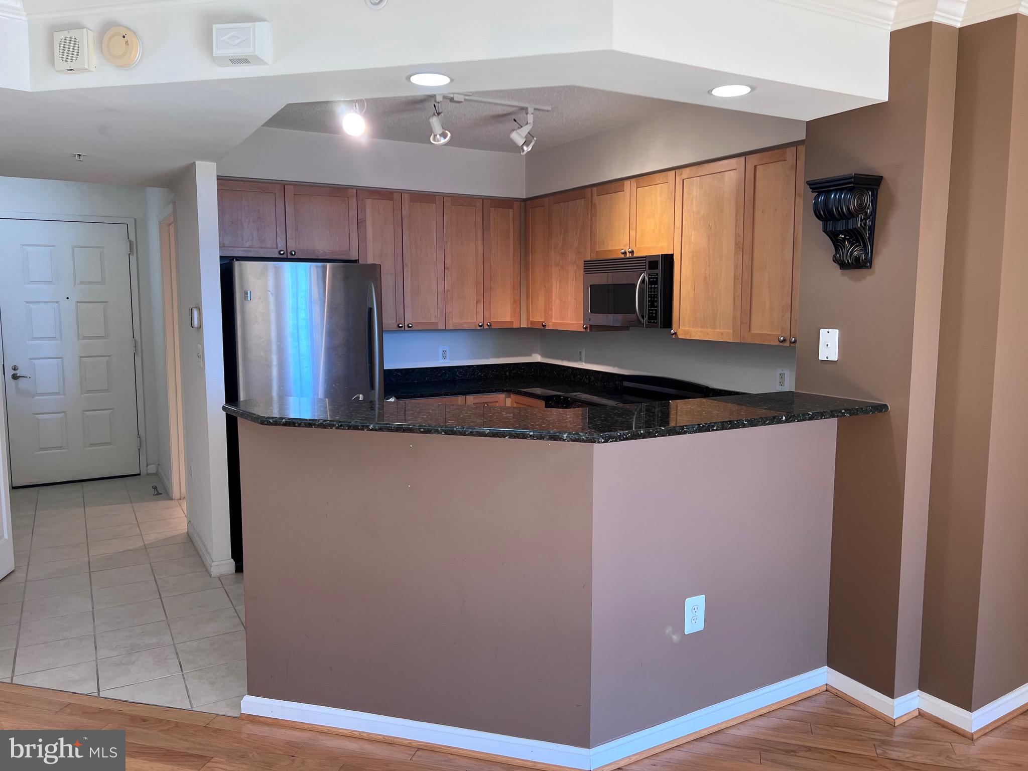 NORTHAMPTON PLACE - Residential Lease