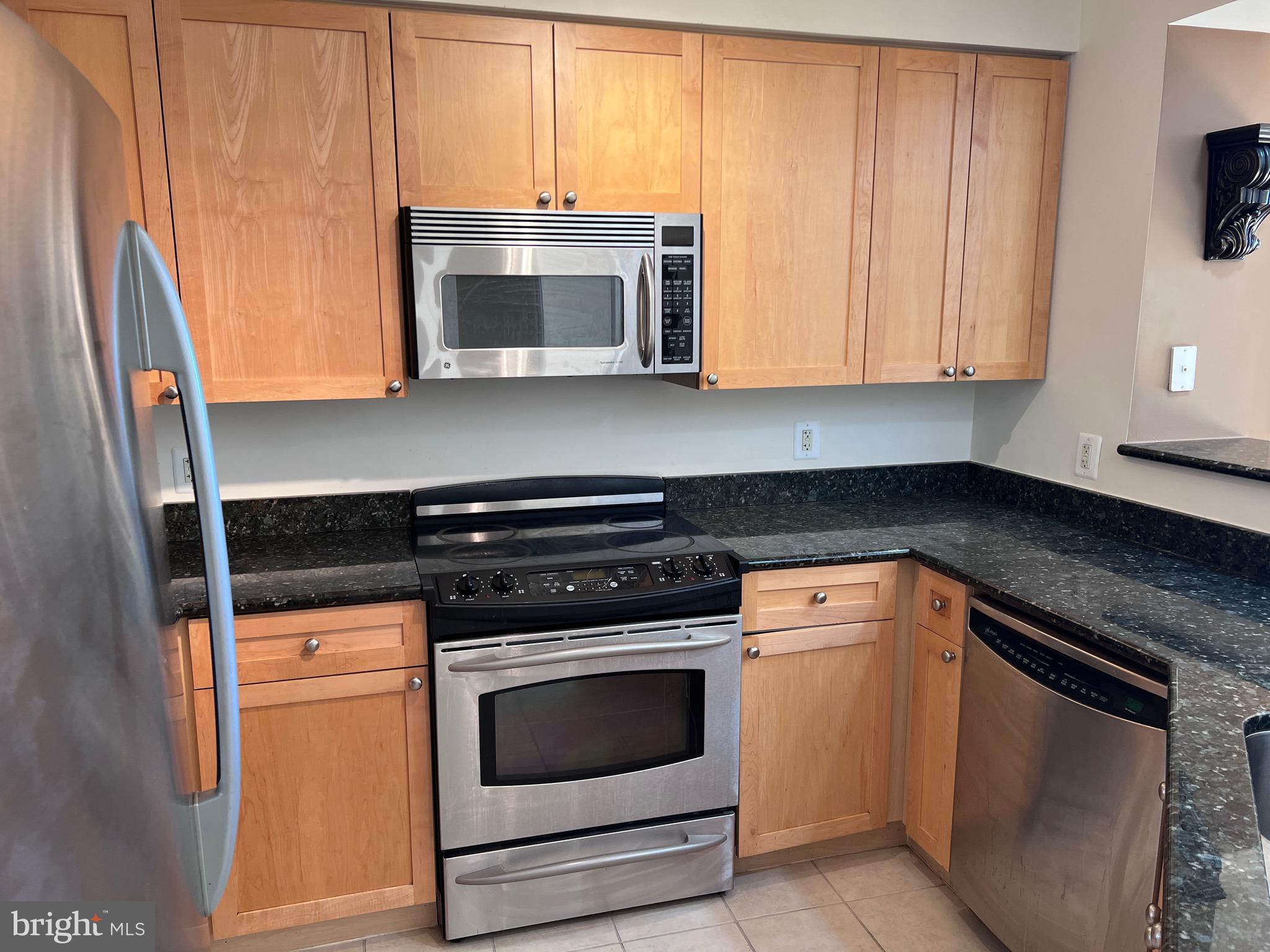 NORTHAMPTON PLACE - Residential Lease