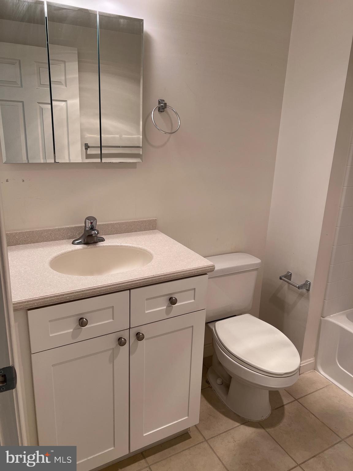 NORTHAMPTON PLACE - Residential Lease