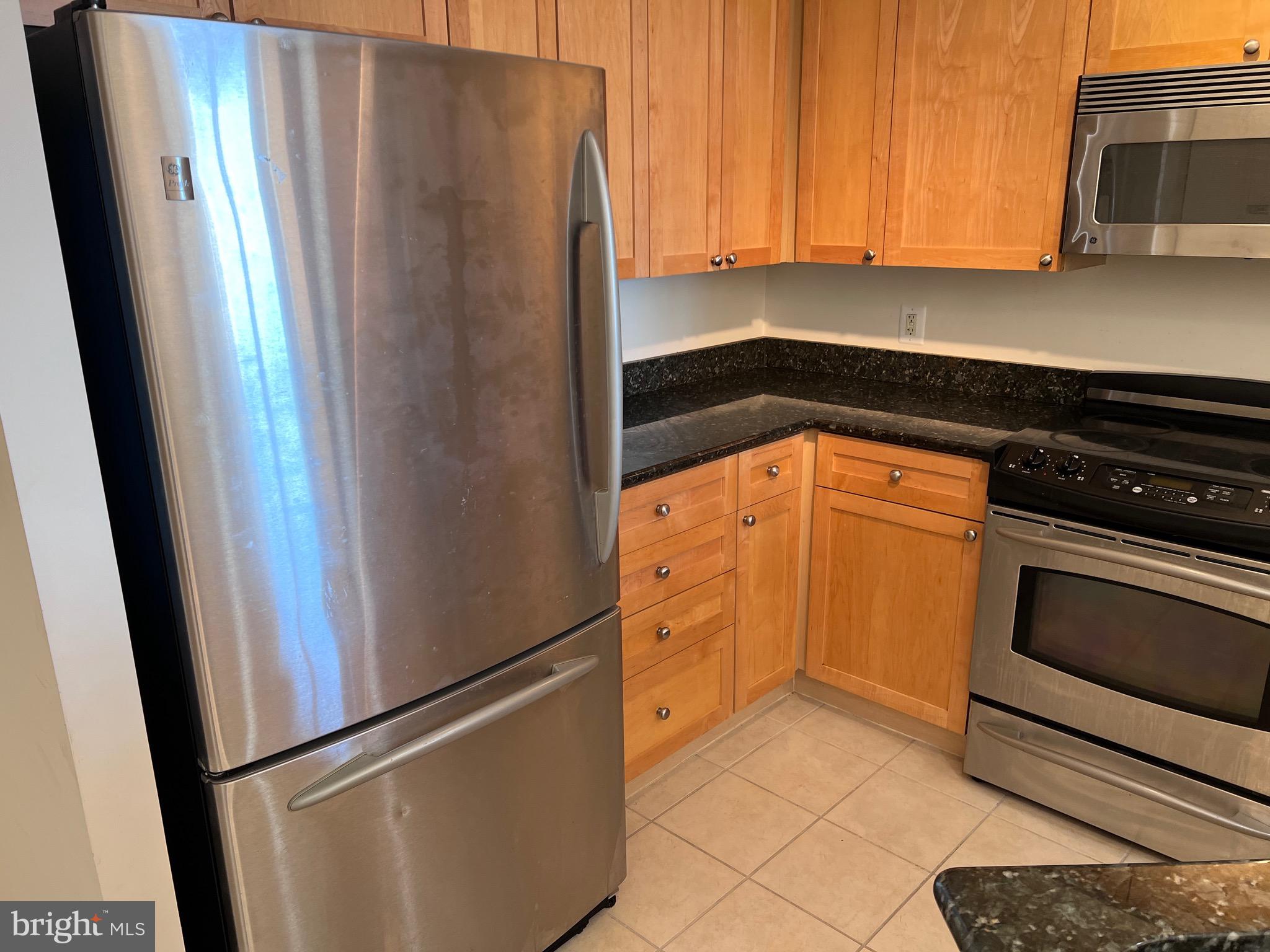 NORTHAMPTON PLACE - Residential Lease