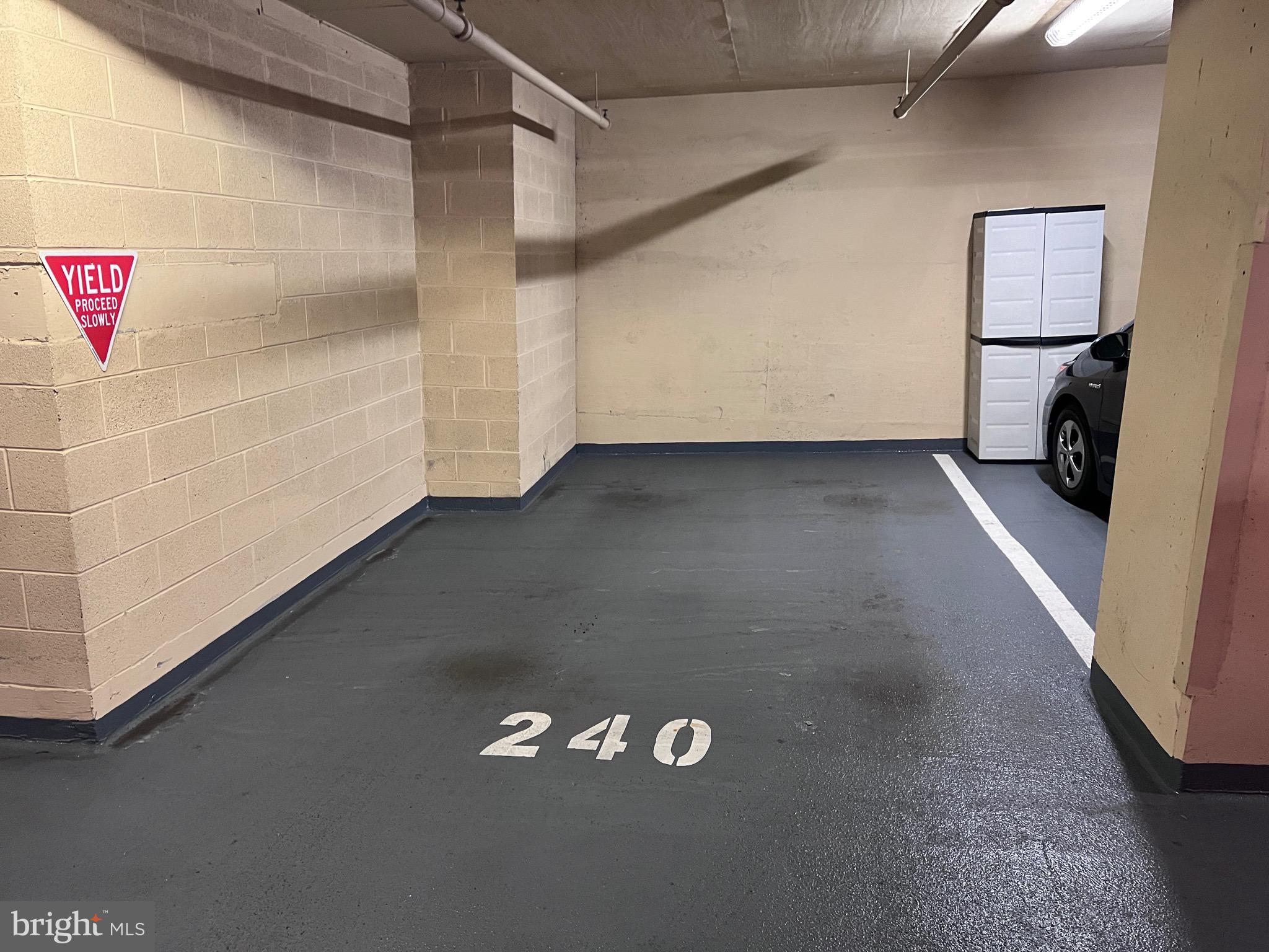 NORTHAMPTON PLACE - Residential Lease