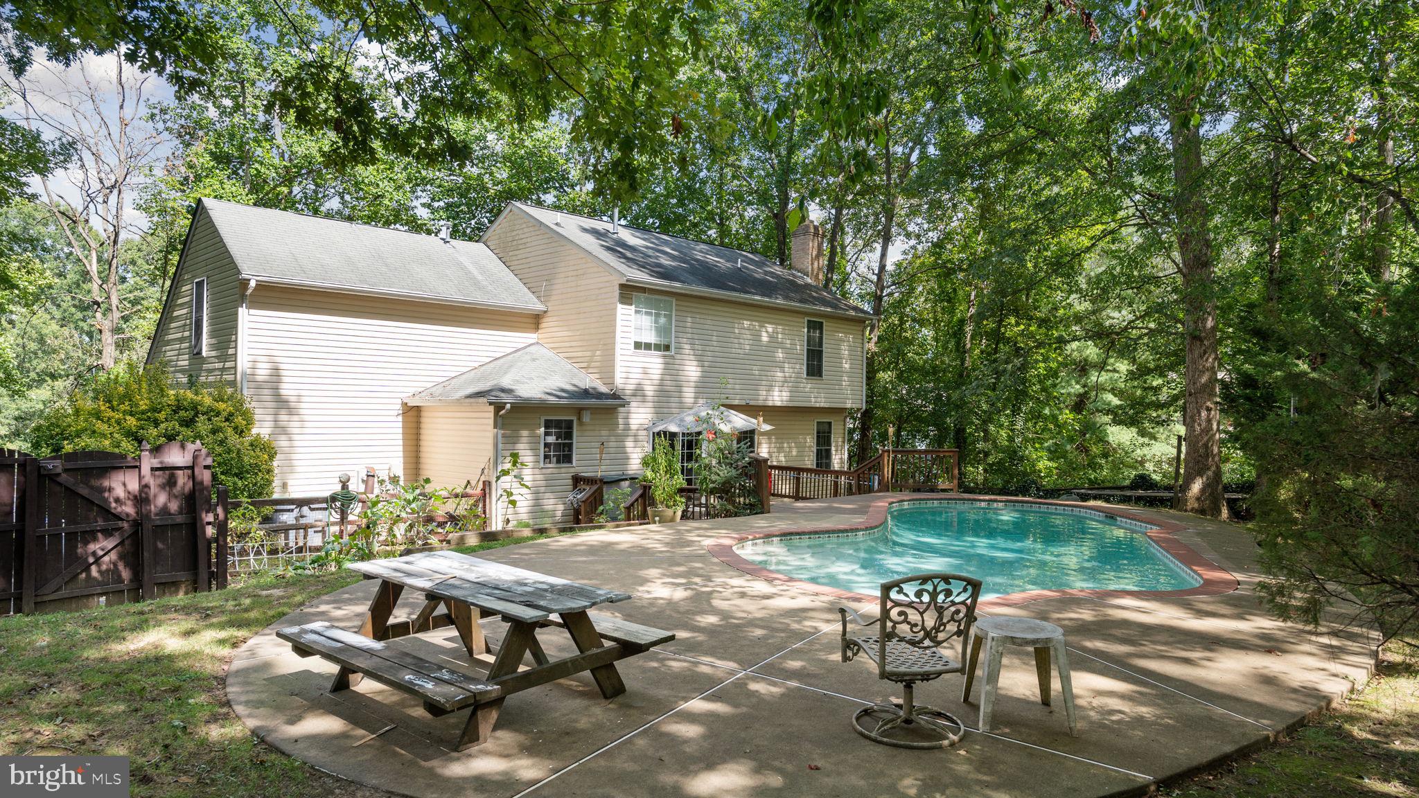 SMOKETREE - Residential