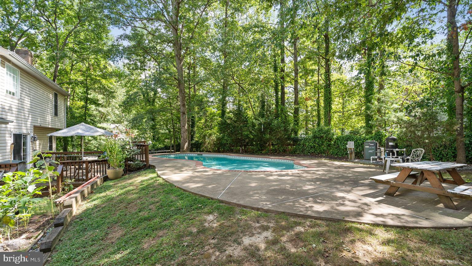 SMOKETREE - Residential