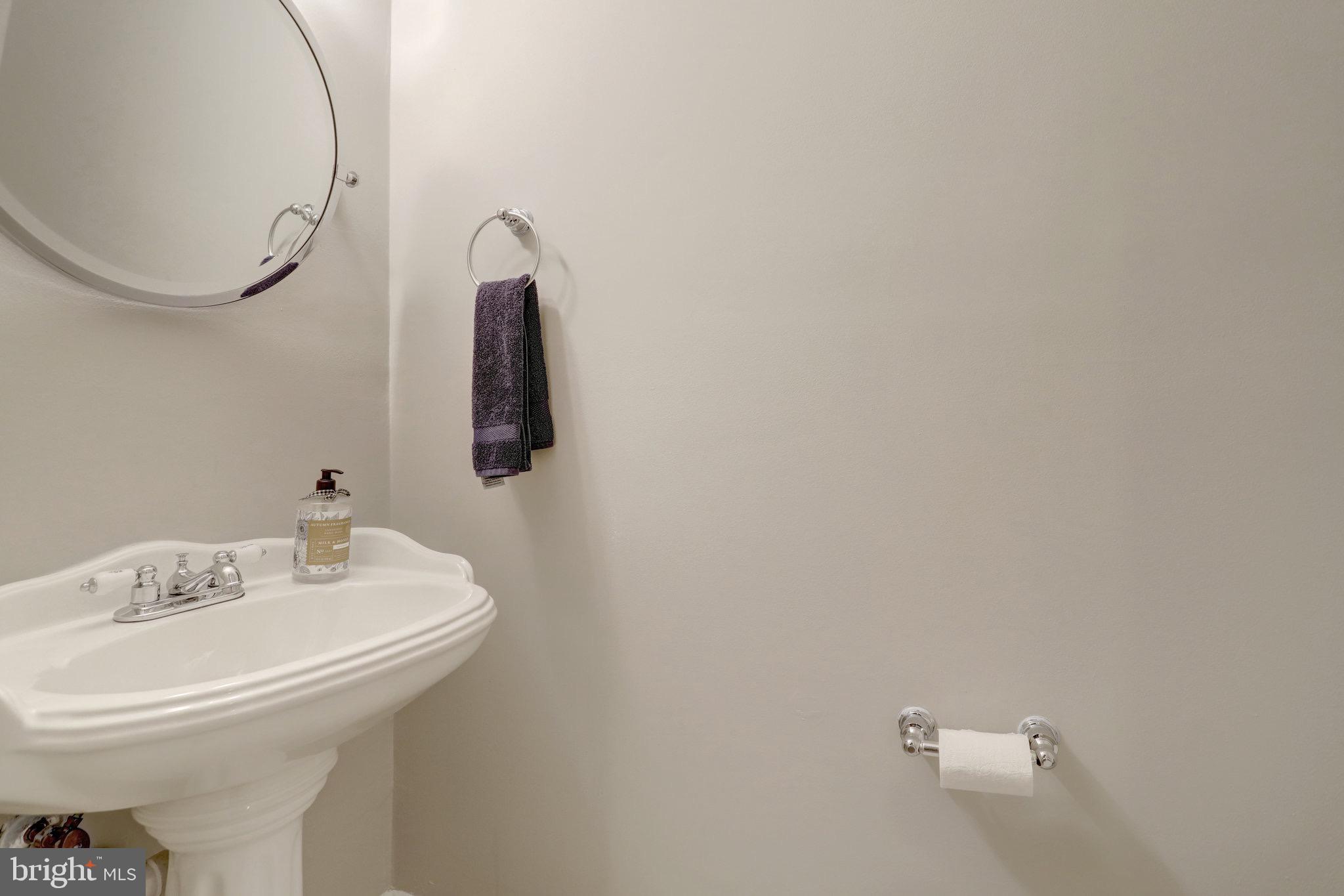 DUNDREE KNOLL - Residential