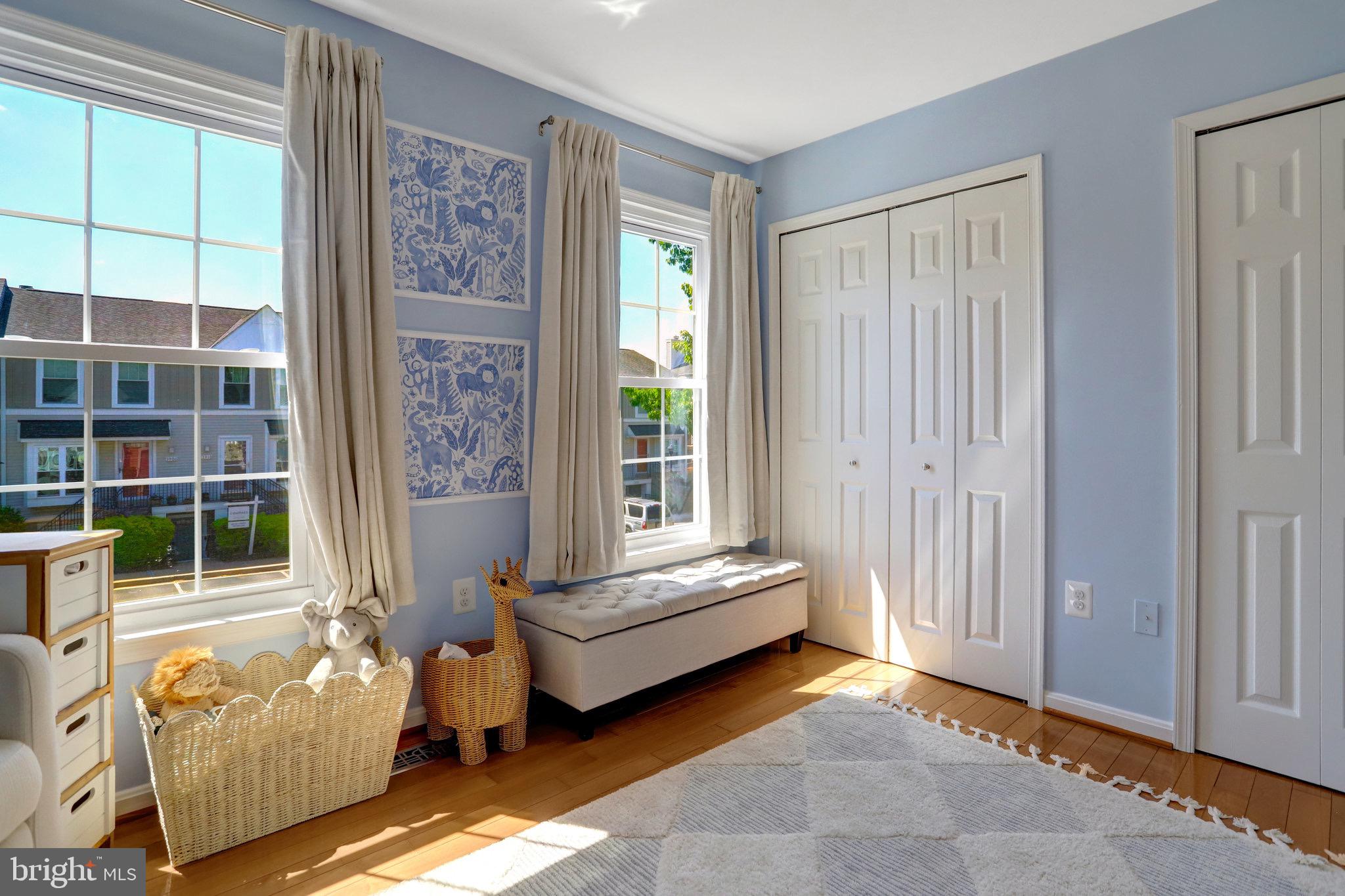 DUNDREE KNOLL - Residential