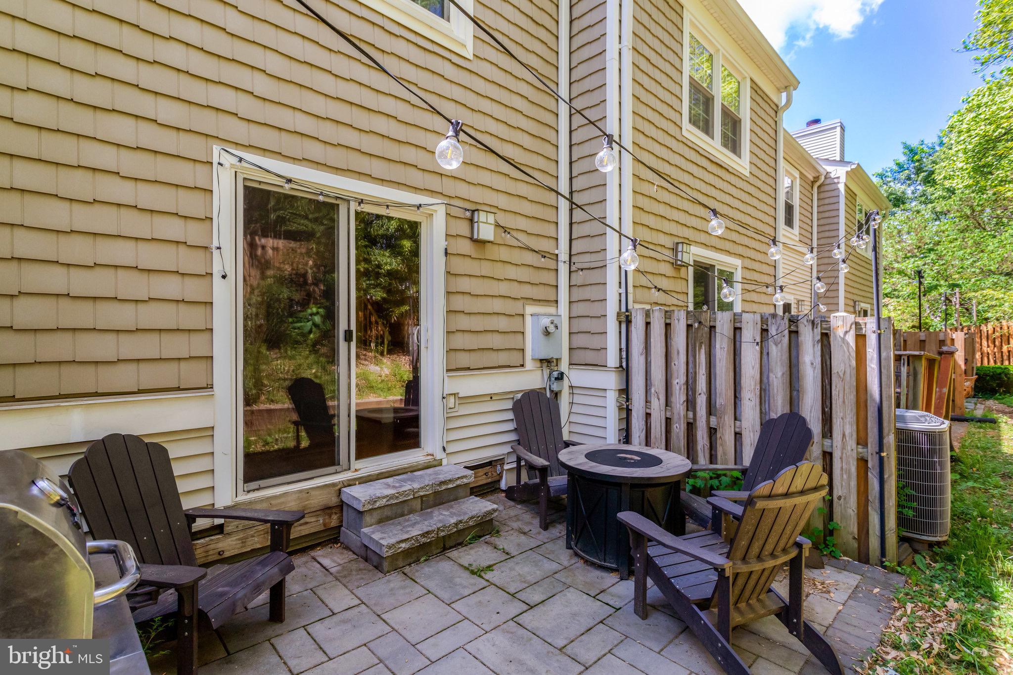 DUNDREE KNOLL - Residential