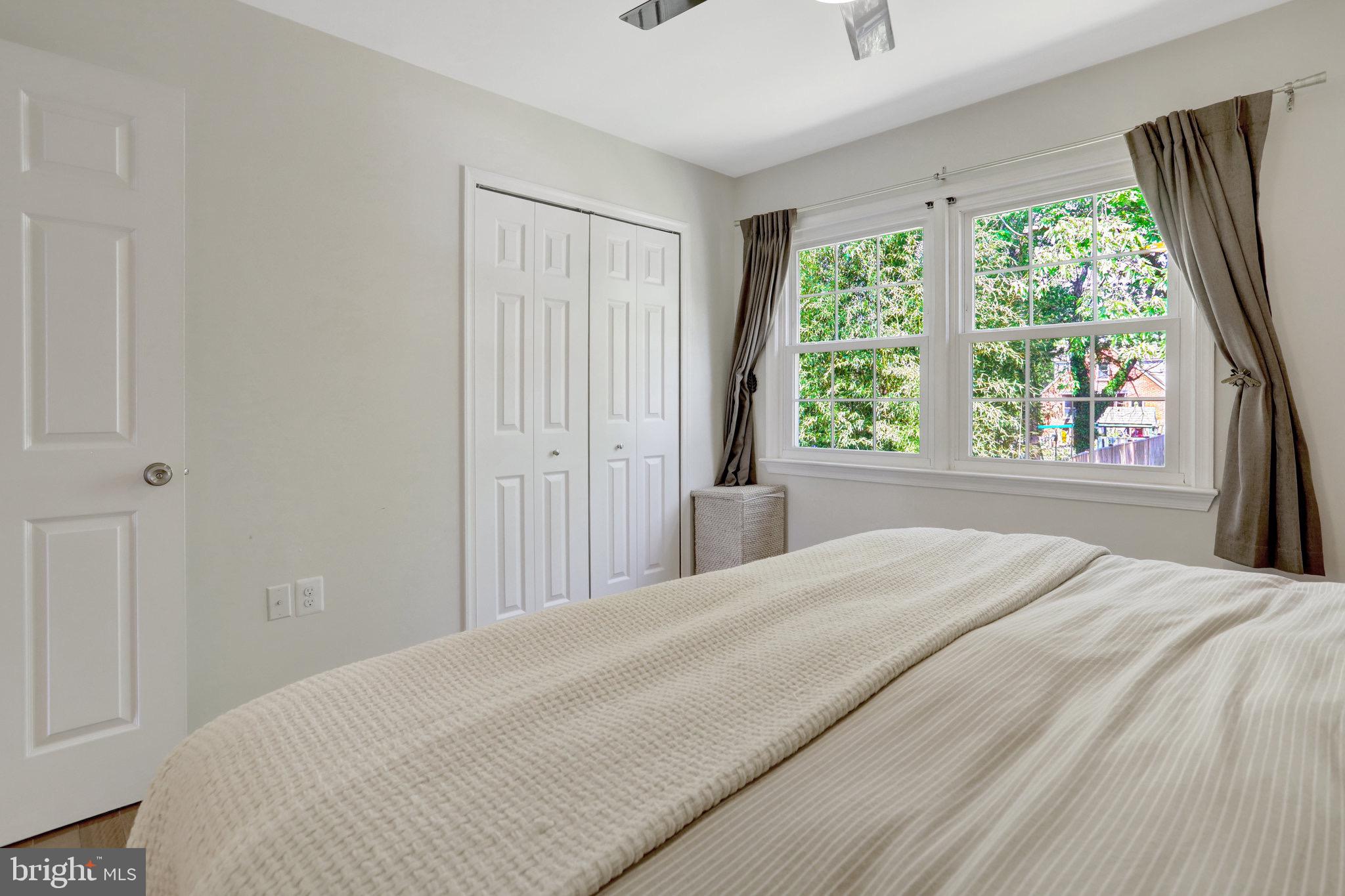 DUNDREE KNOLL - Residential