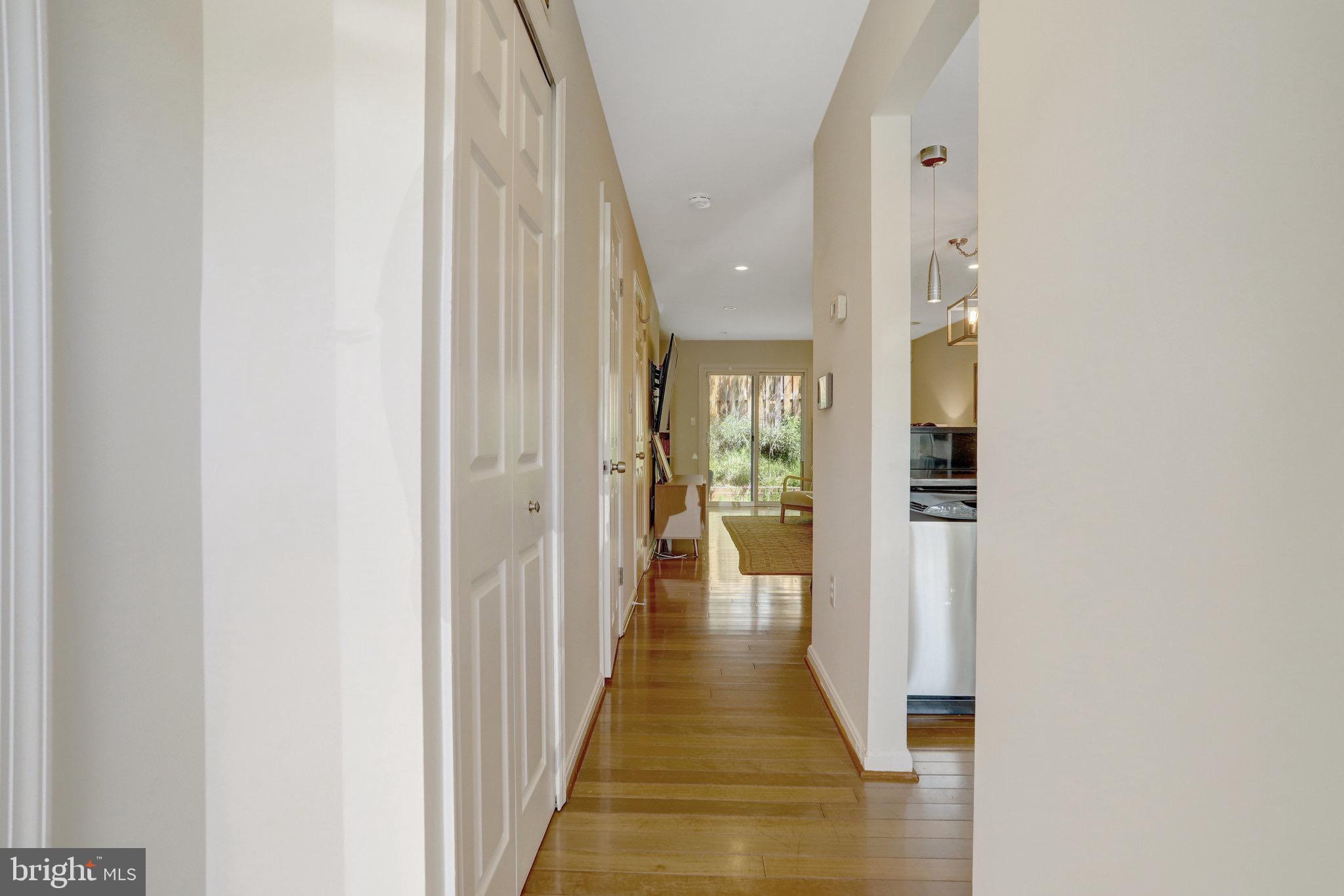 DUNDREE KNOLL - Residential