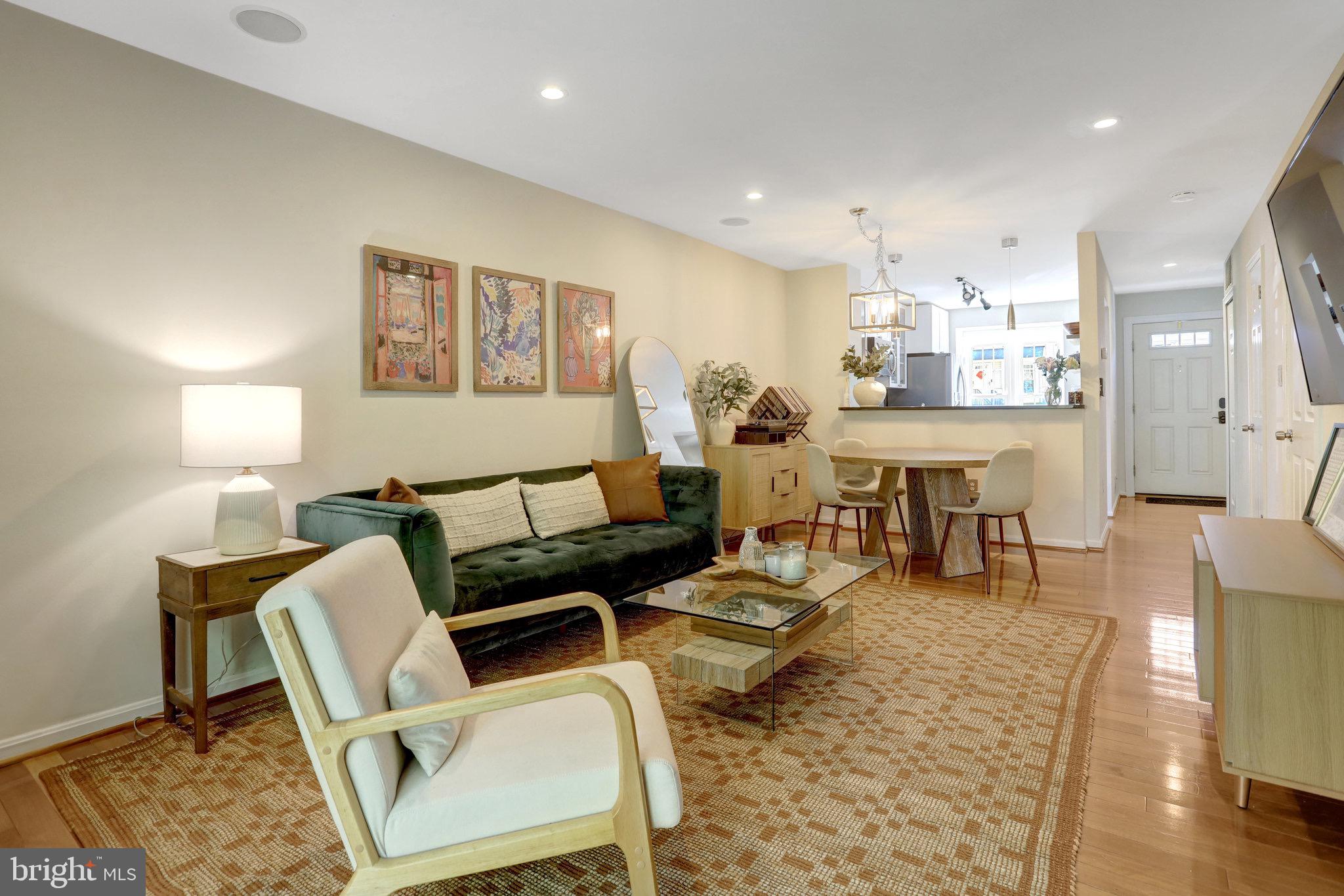 DUNDREE KNOLL - Residential