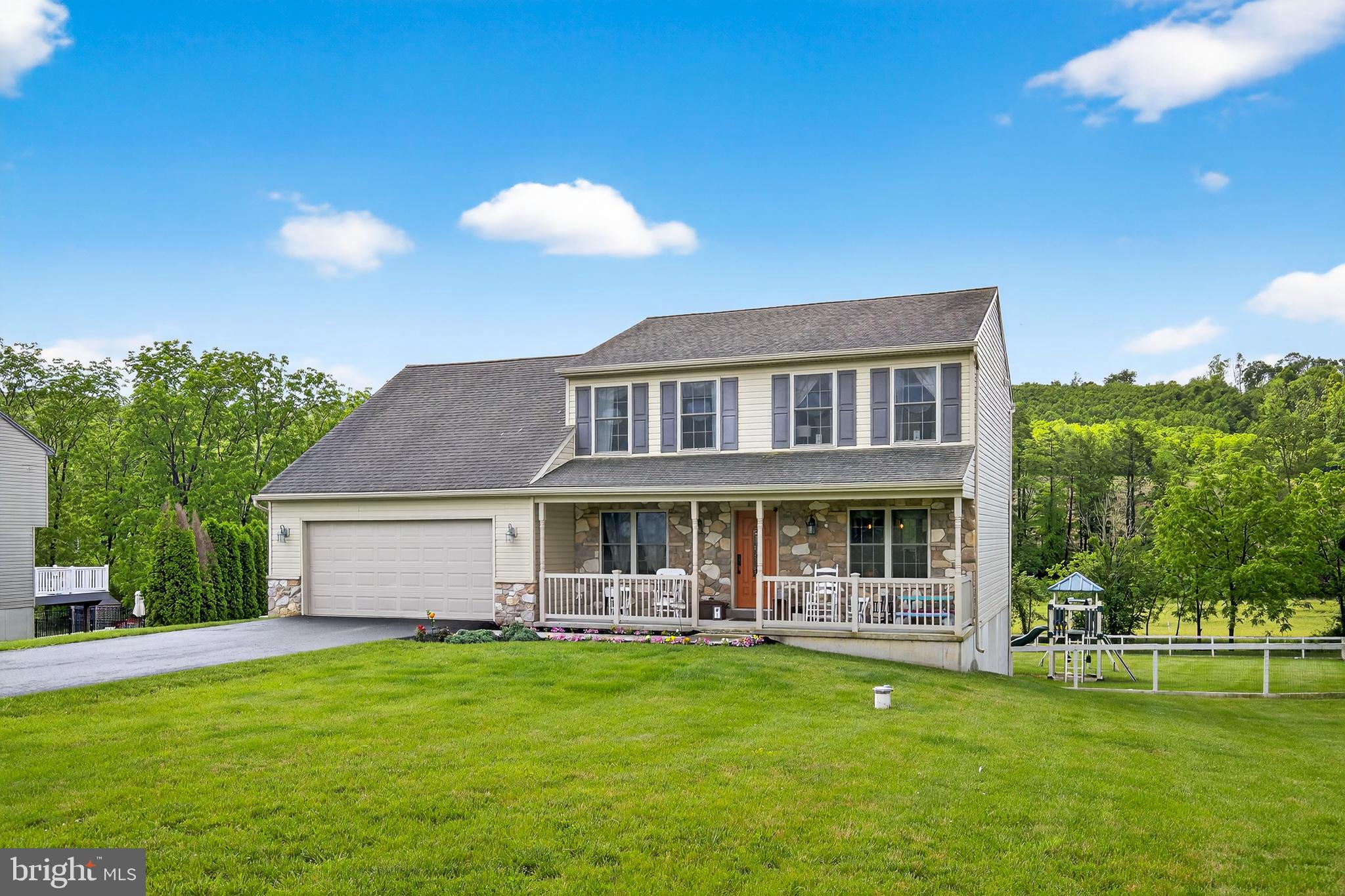 32 FAIRWAY DRIVE