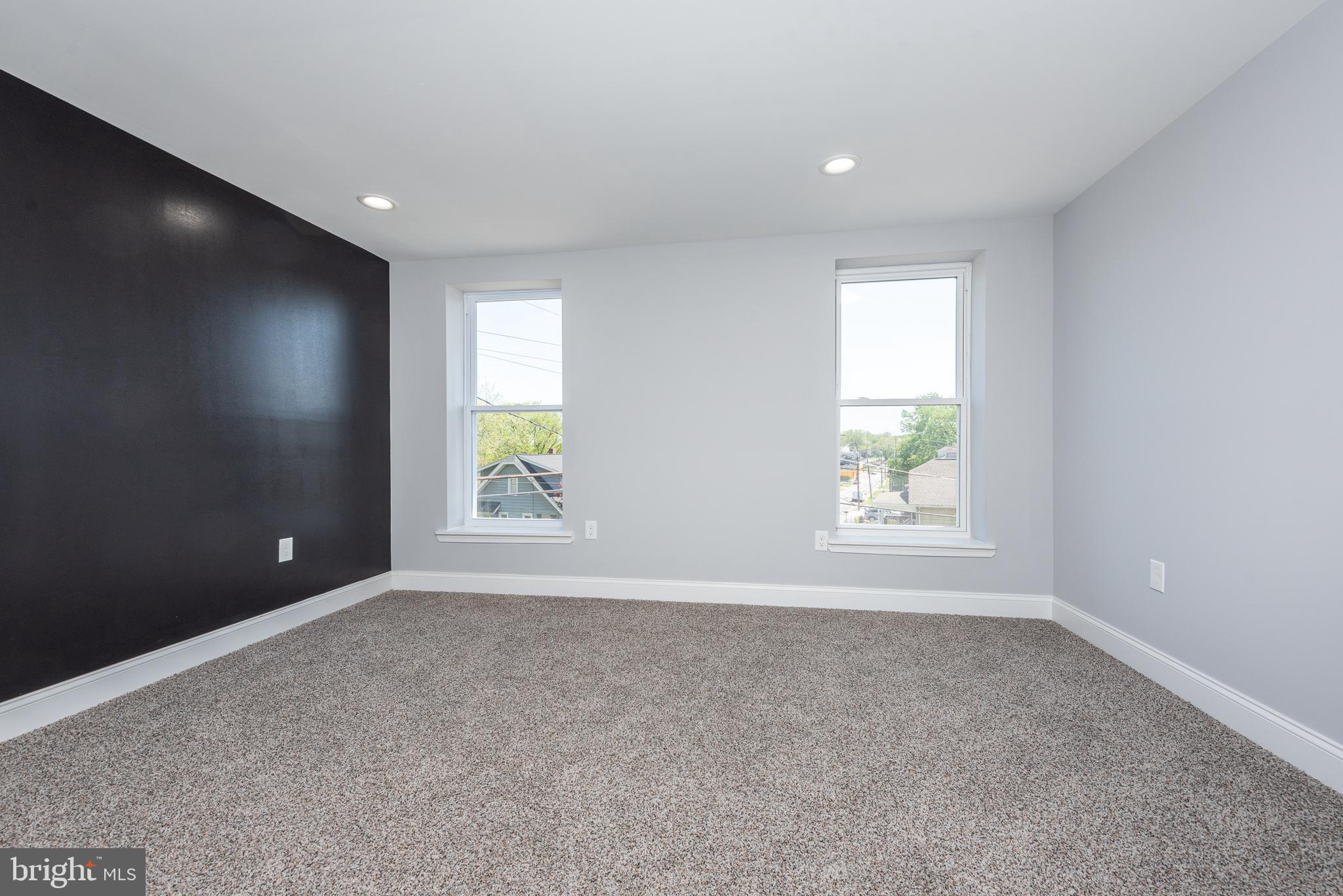 BLOOMFIELD - Residential