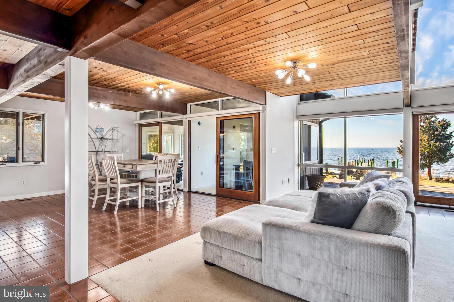 PROSPECT BAY - Residential