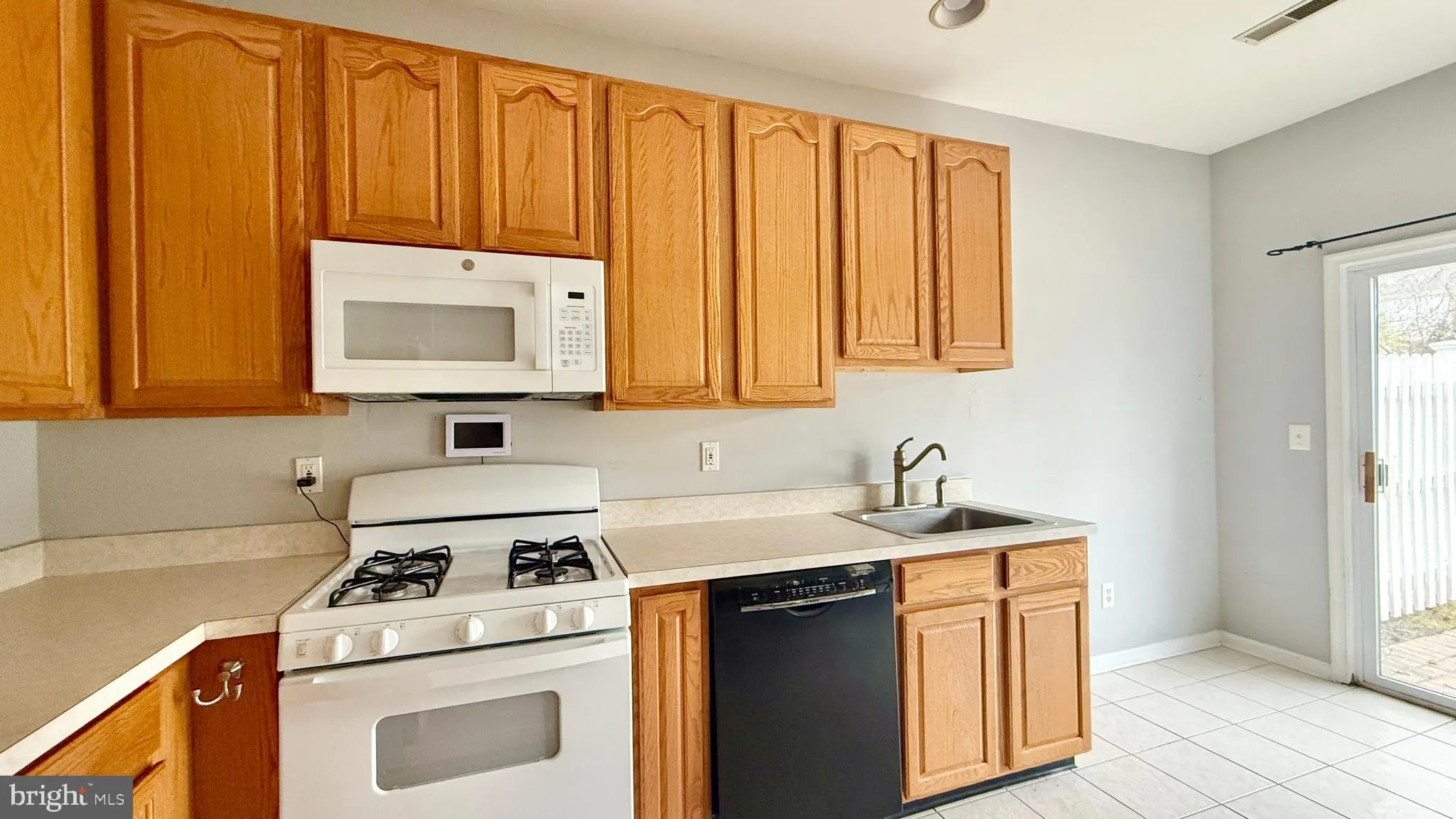 Robbinsville, New Jersey 08691, United States, 3 Bedrooms Bedrooms, ,3 BathroomsBathrooms,Residential,Active,21973