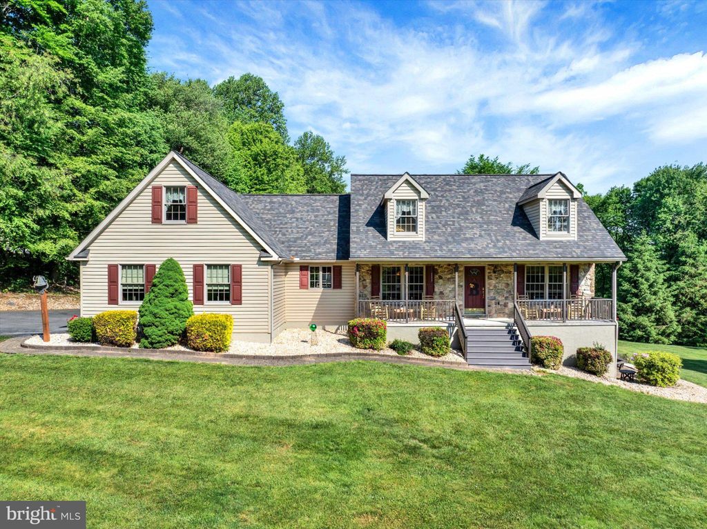 Photo of 6 Shenks Wood Court, NEW PROVIDENCE, PA 17560 (MLS # PALA2088524)