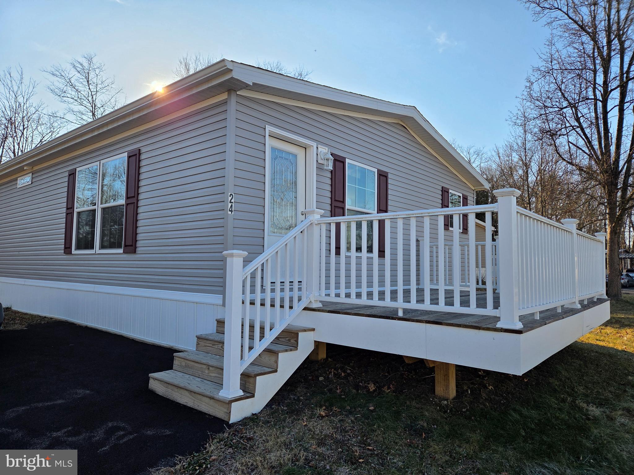 MELODYLAKESCNTRYCLUB - Residential