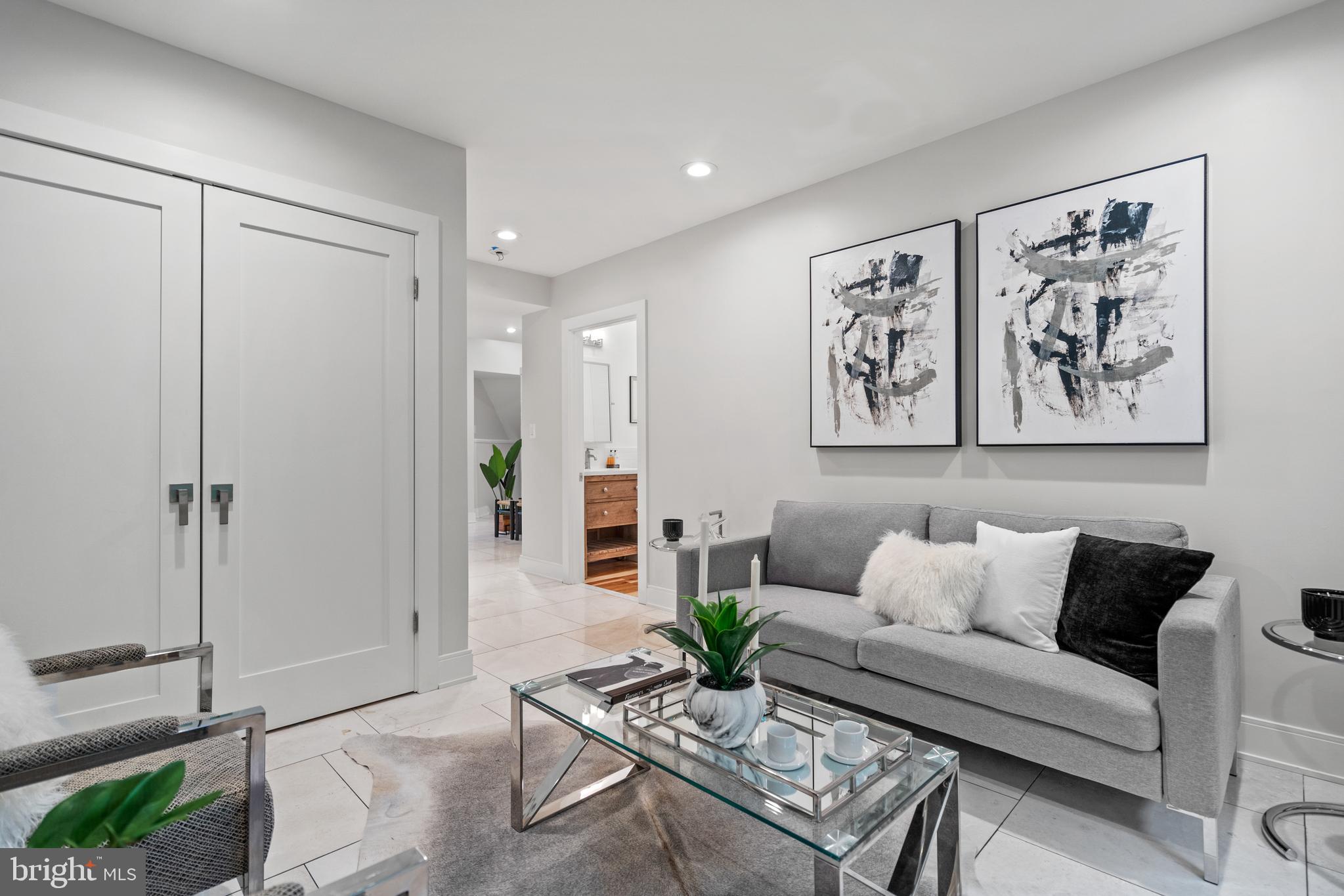 OLDE SWINKS MILL ESTATES - Residential