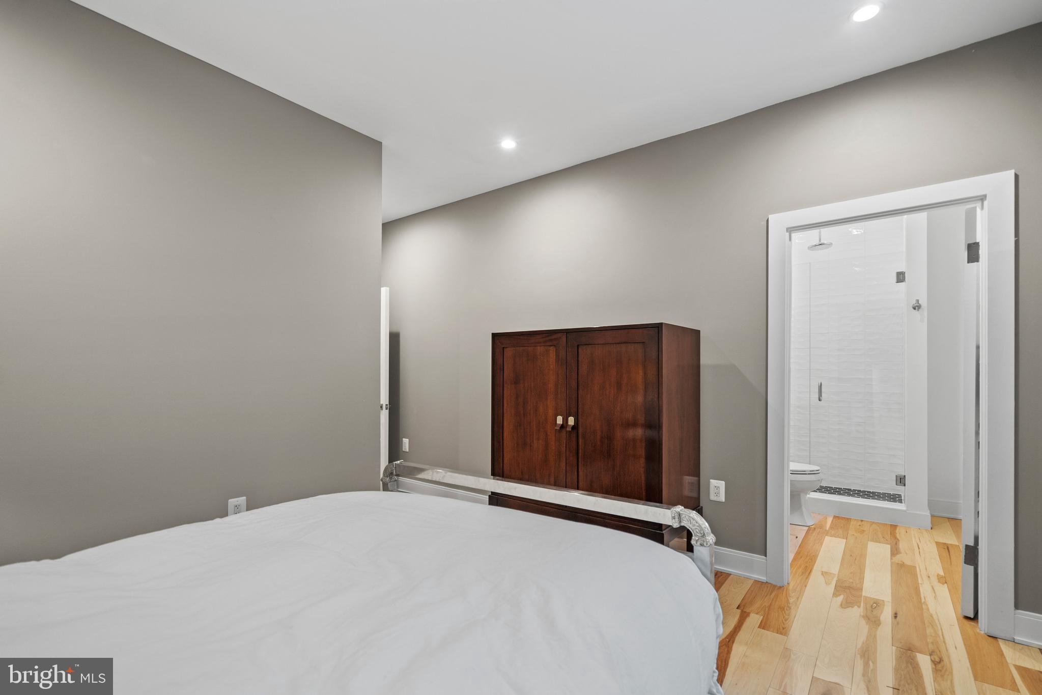 OLDE SWINKS MILL ESTATES - Residential