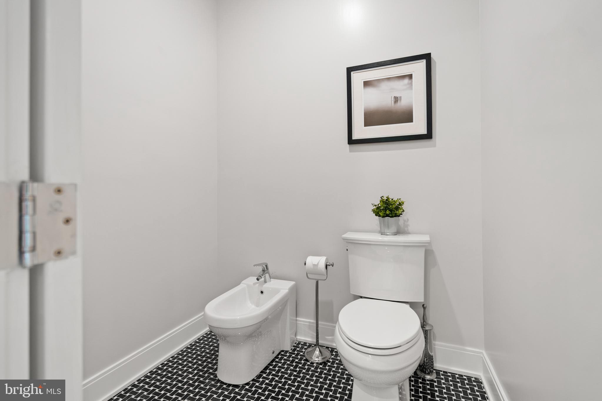 OLDE SWINKS MILL ESTATES - Residential