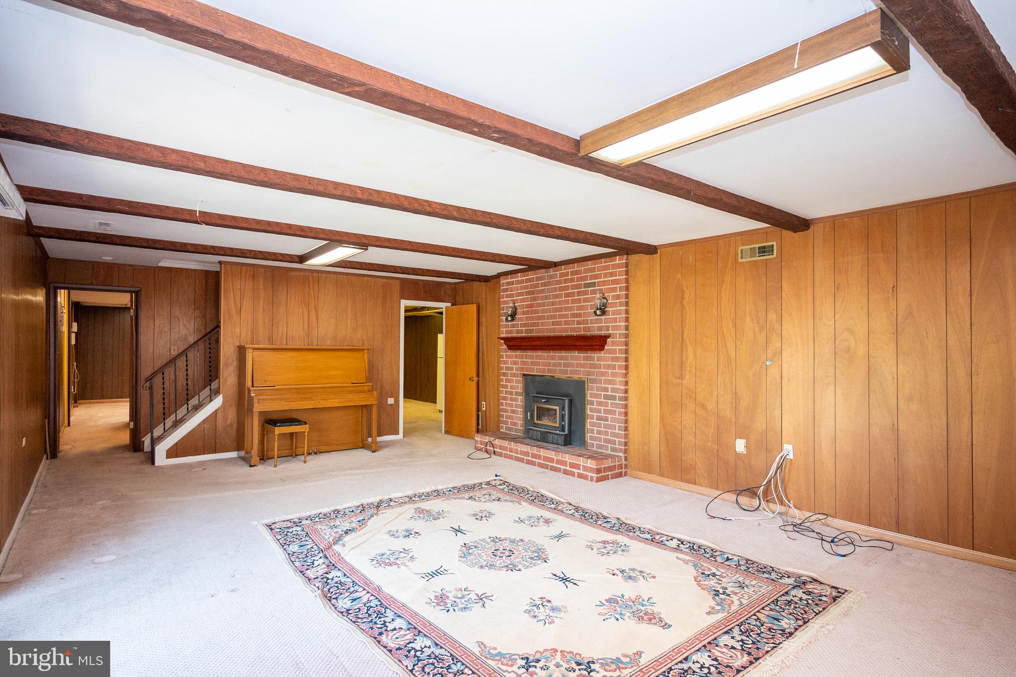 CALVERTON - Residential