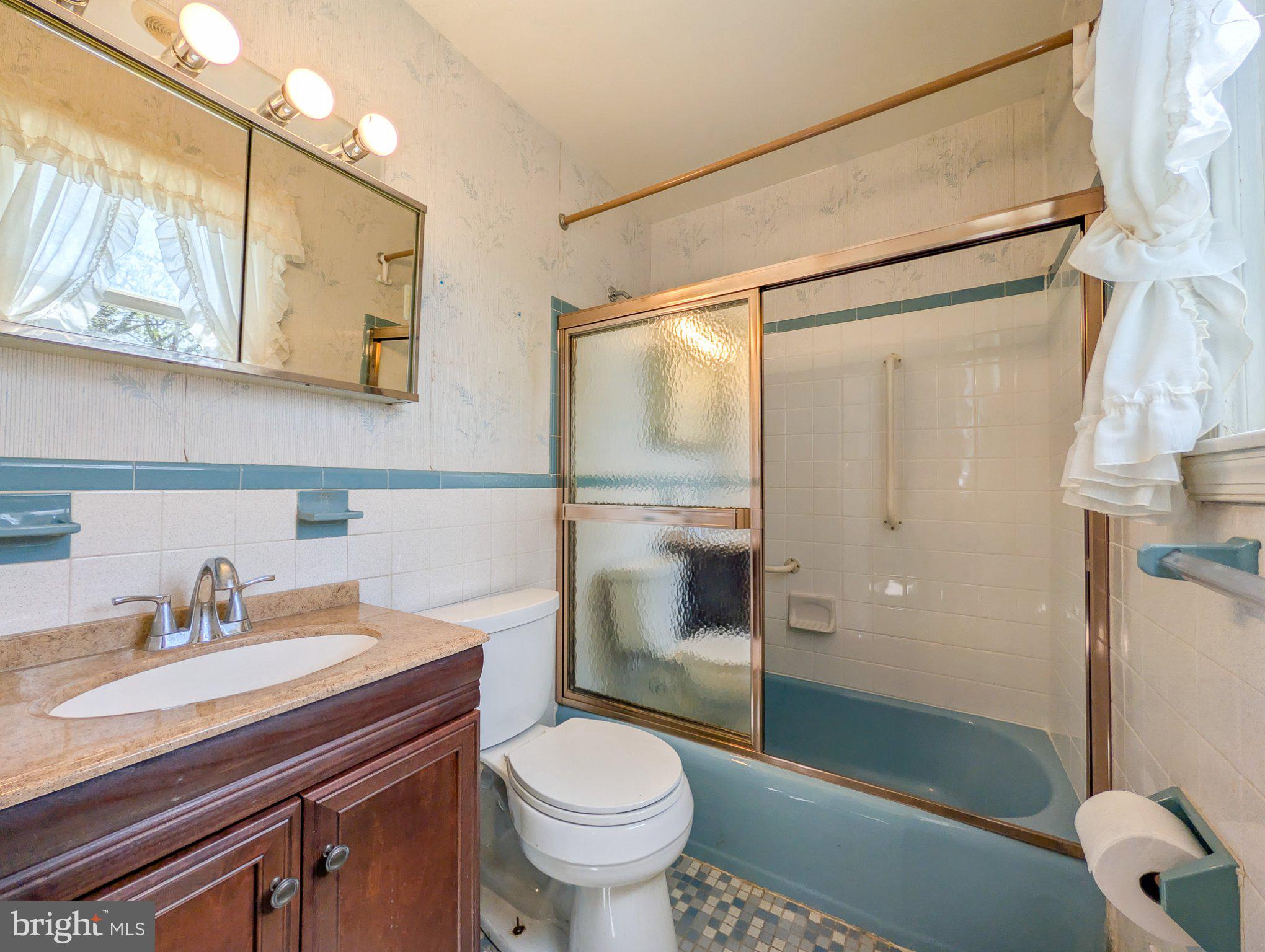 CALVERTON - Residential