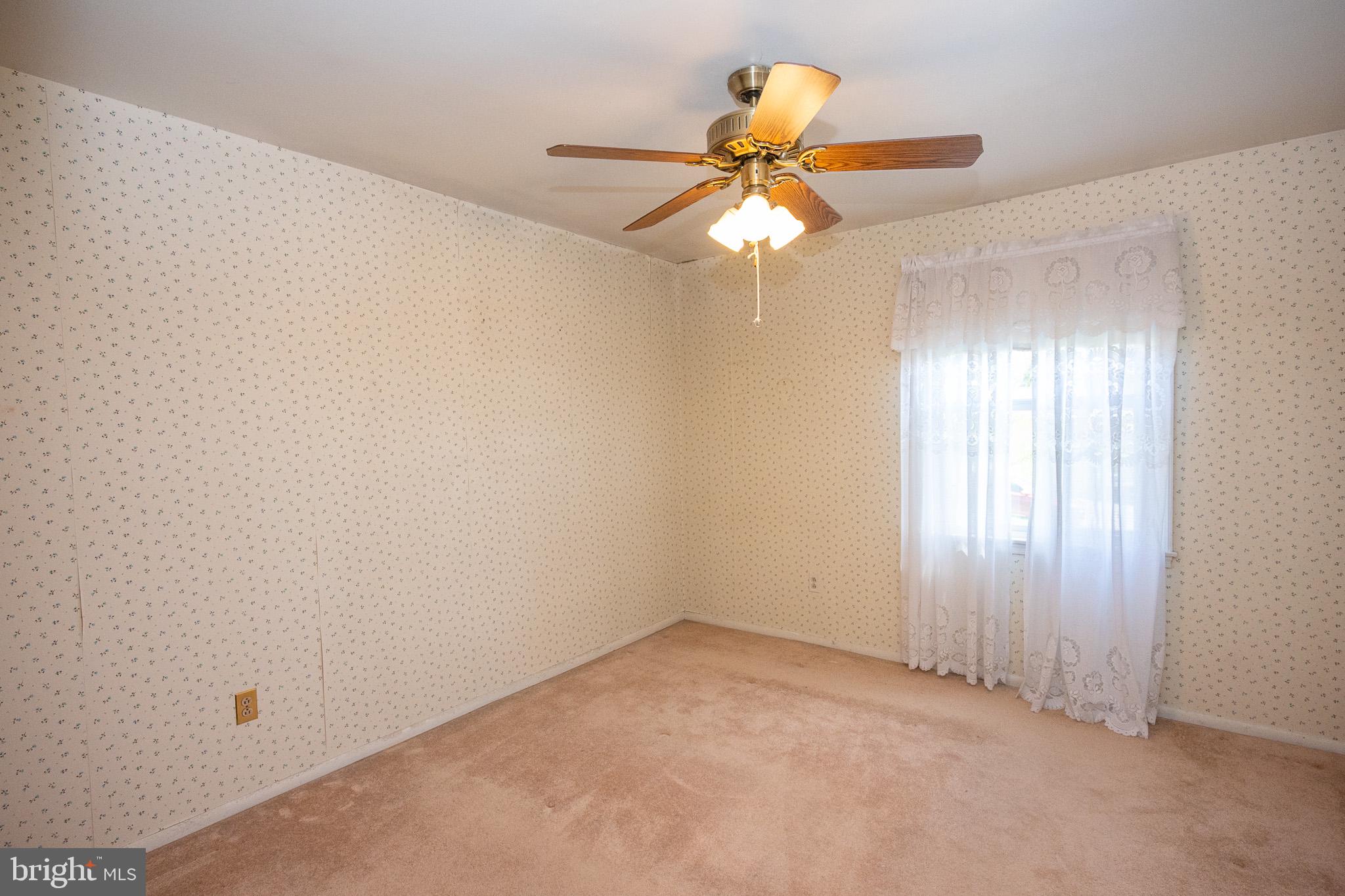 CALVERTON - Residential