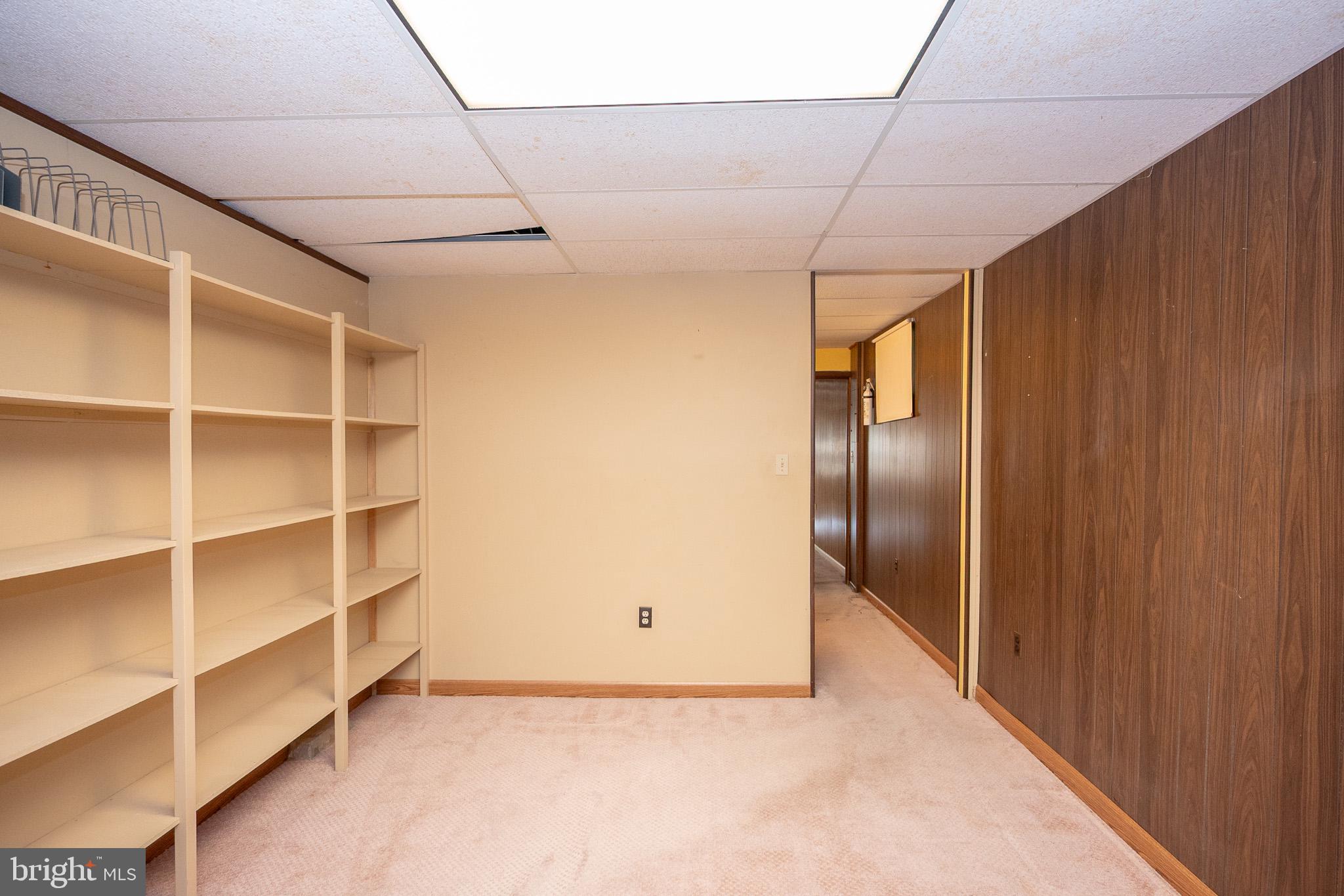 CALVERTON - Residential