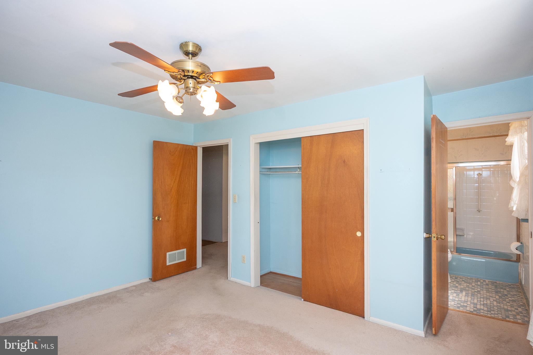 CALVERTON - Residential