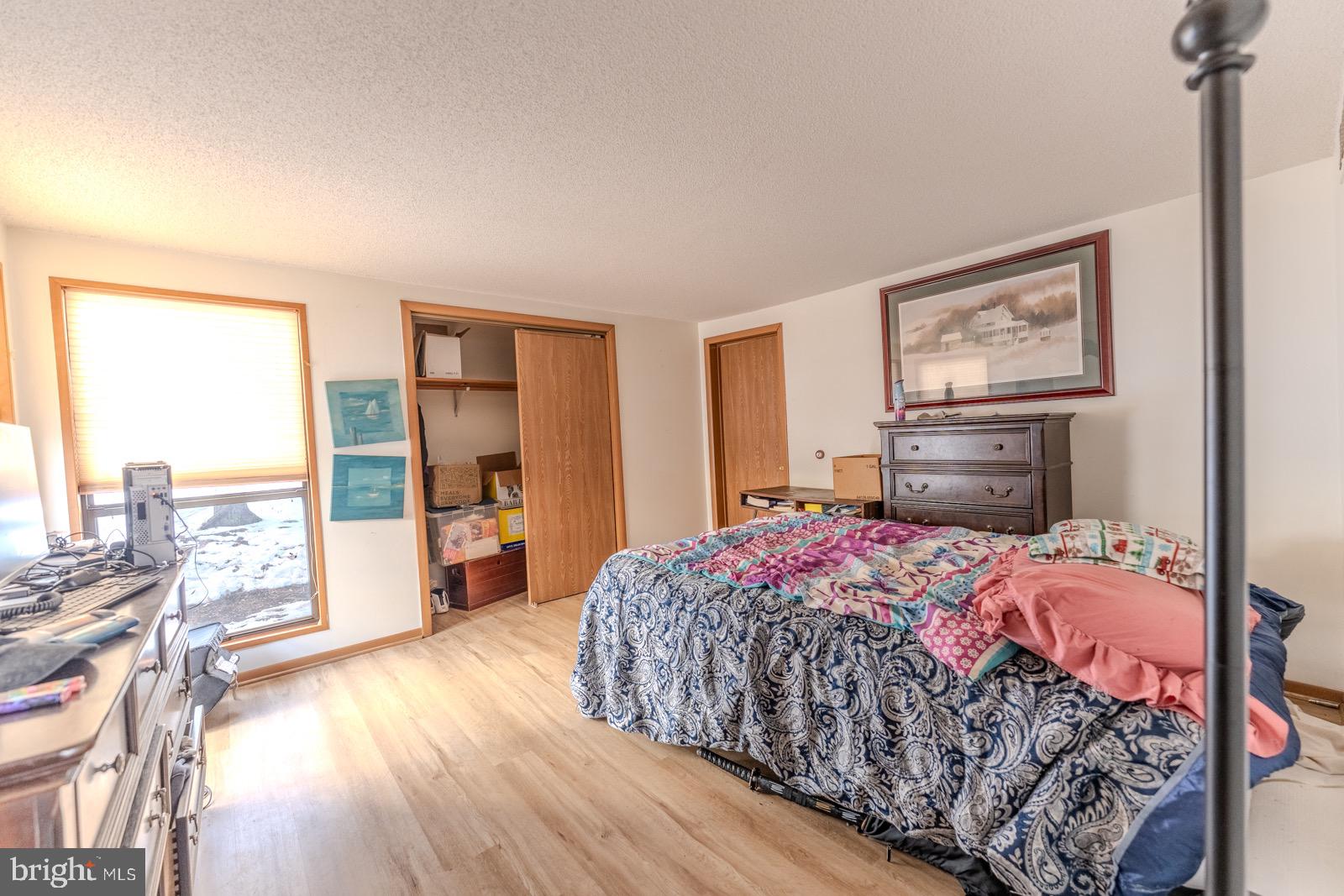 THE WOODS - Residential