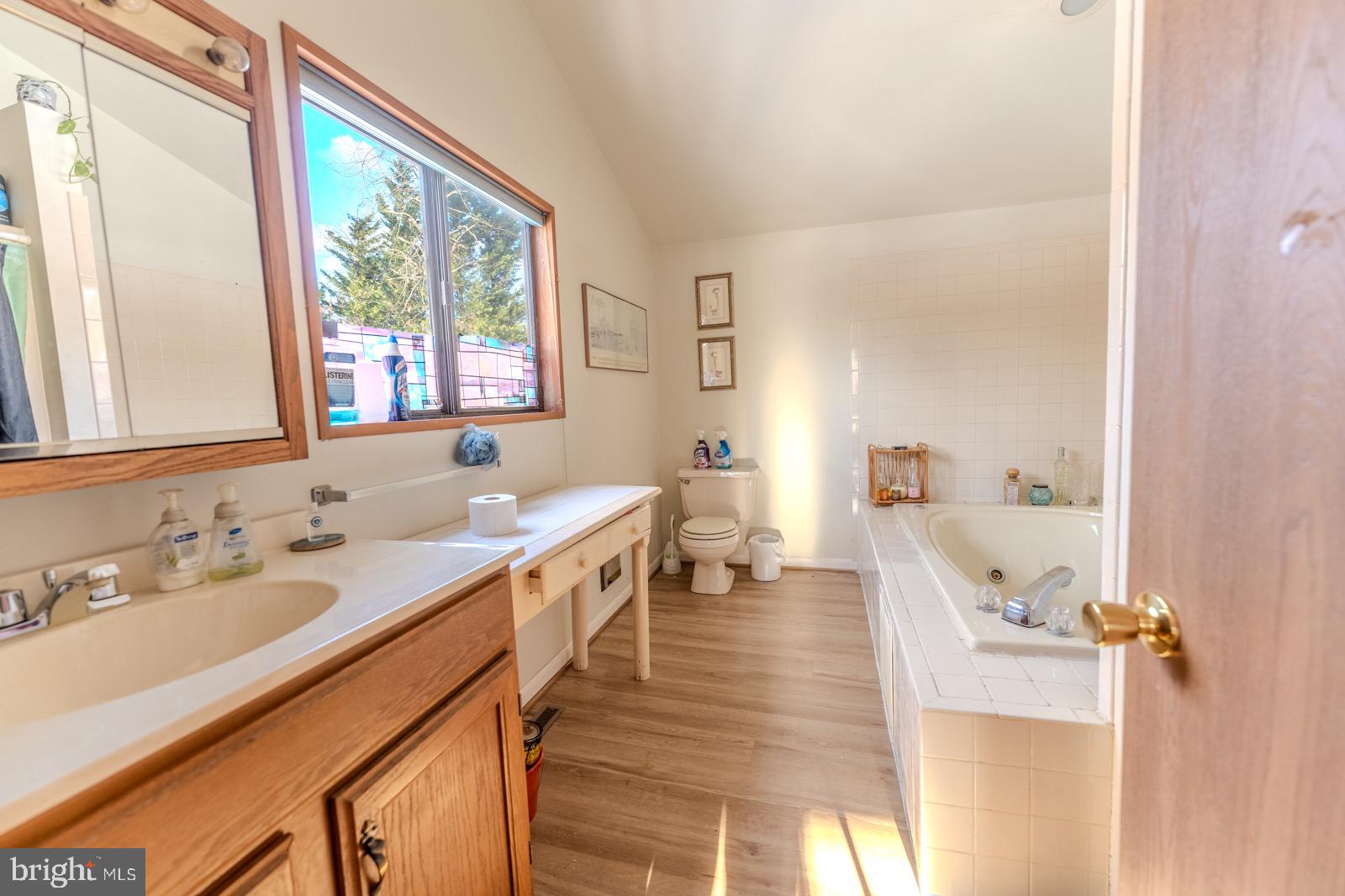 THE WOODS - Residential