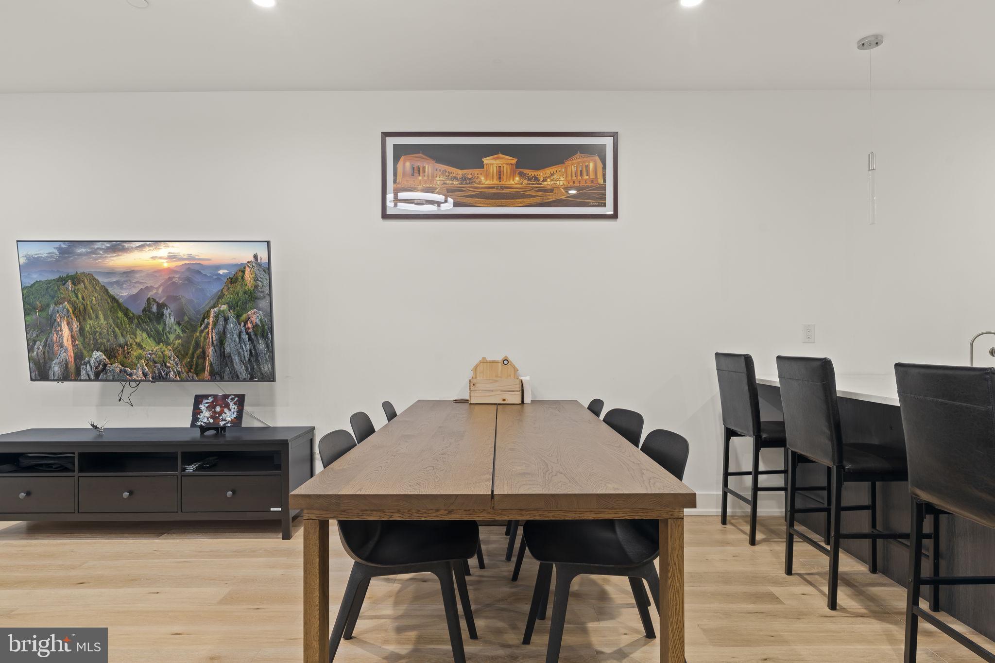 119 GREENWICH STREET 8