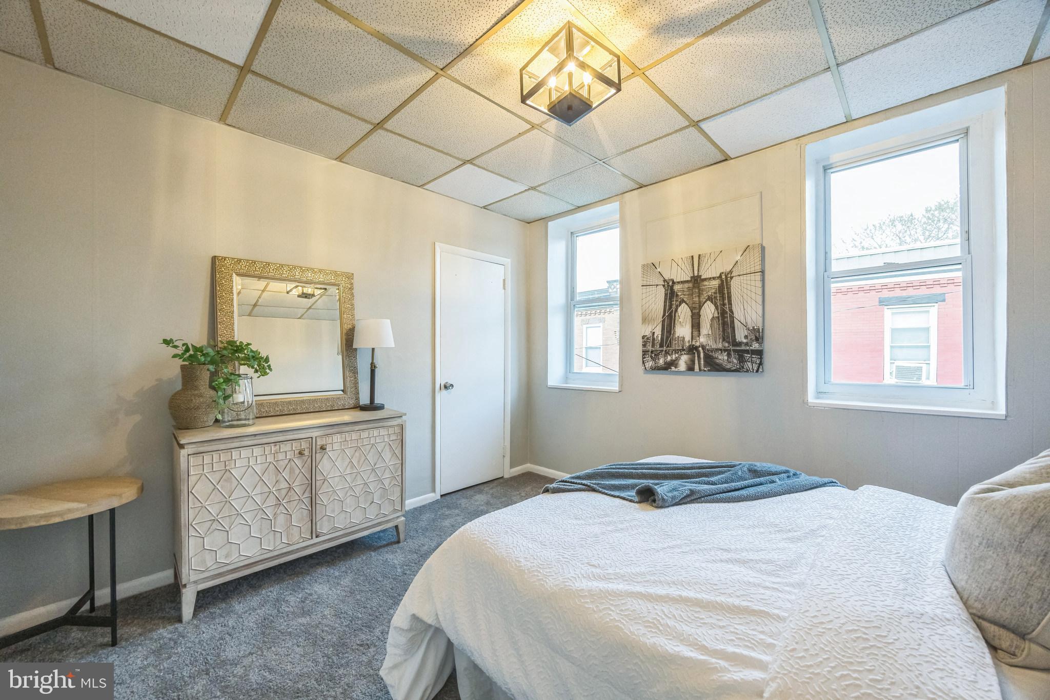 POINT BREEZE - Residential