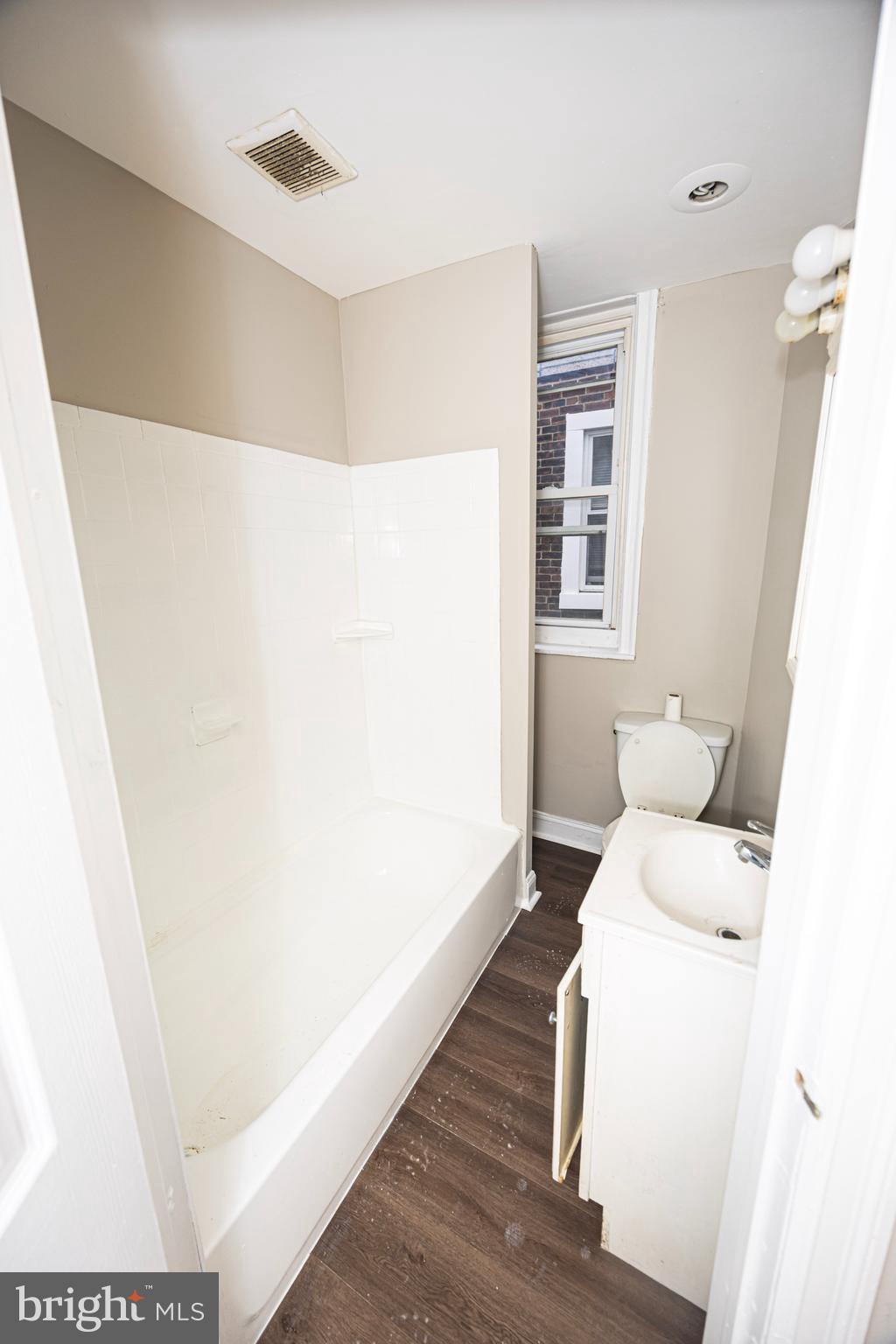 HARROWGATE - Residential