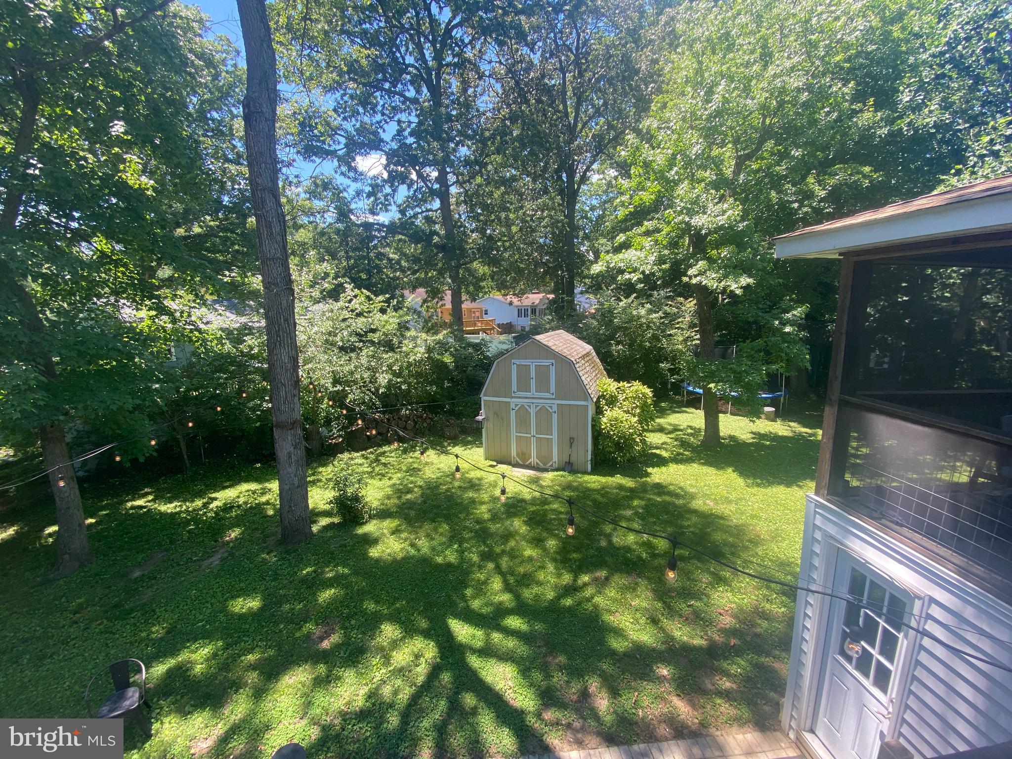 HILLSMERE ESTATES - Residential Lease