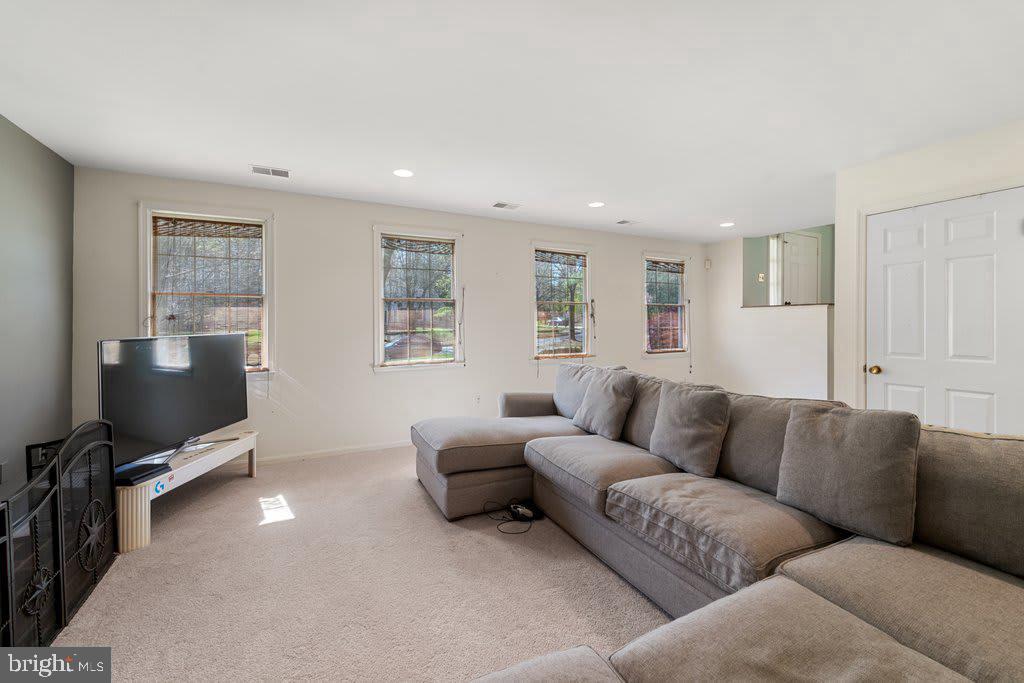 4041 FIREFLY WAY